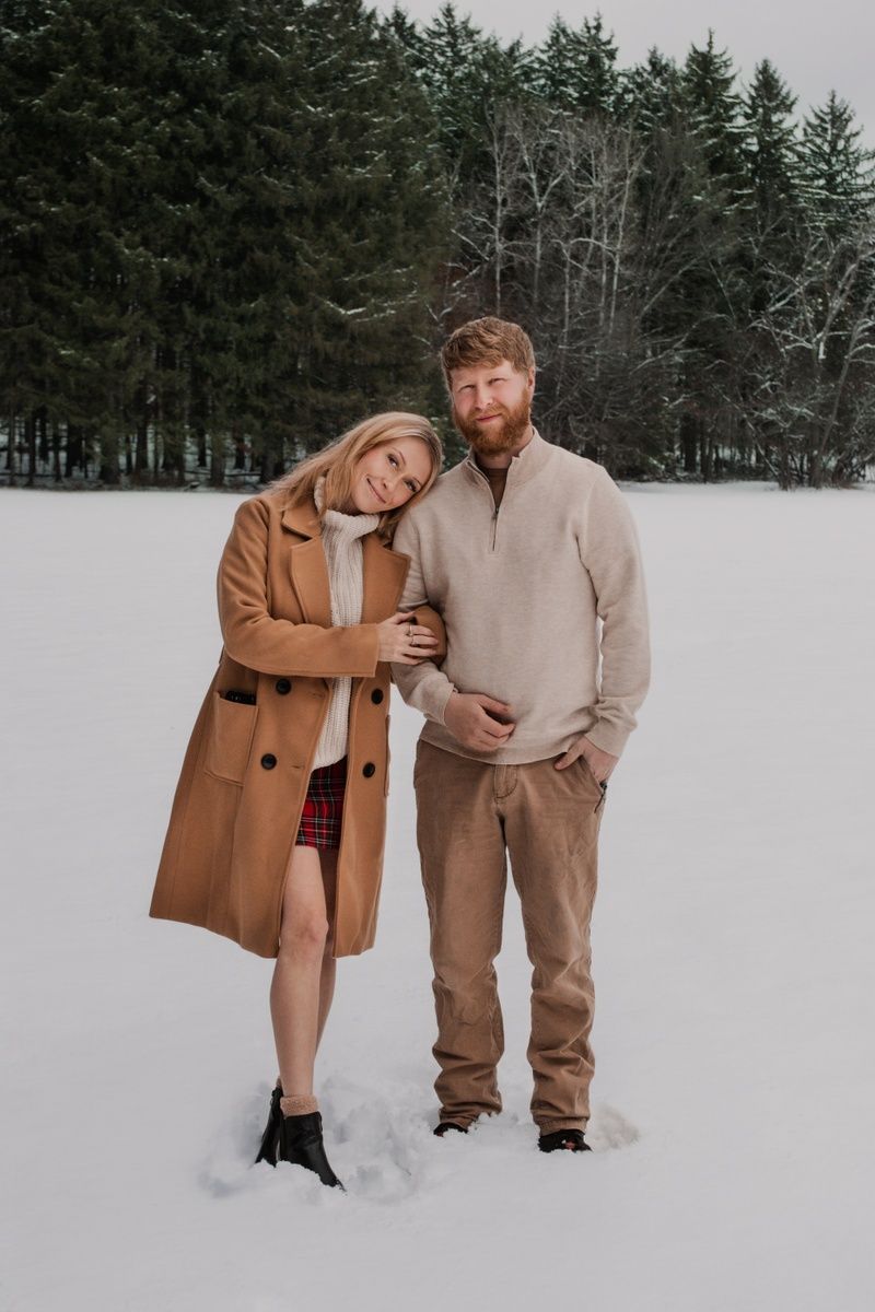 Winter Couples Photos