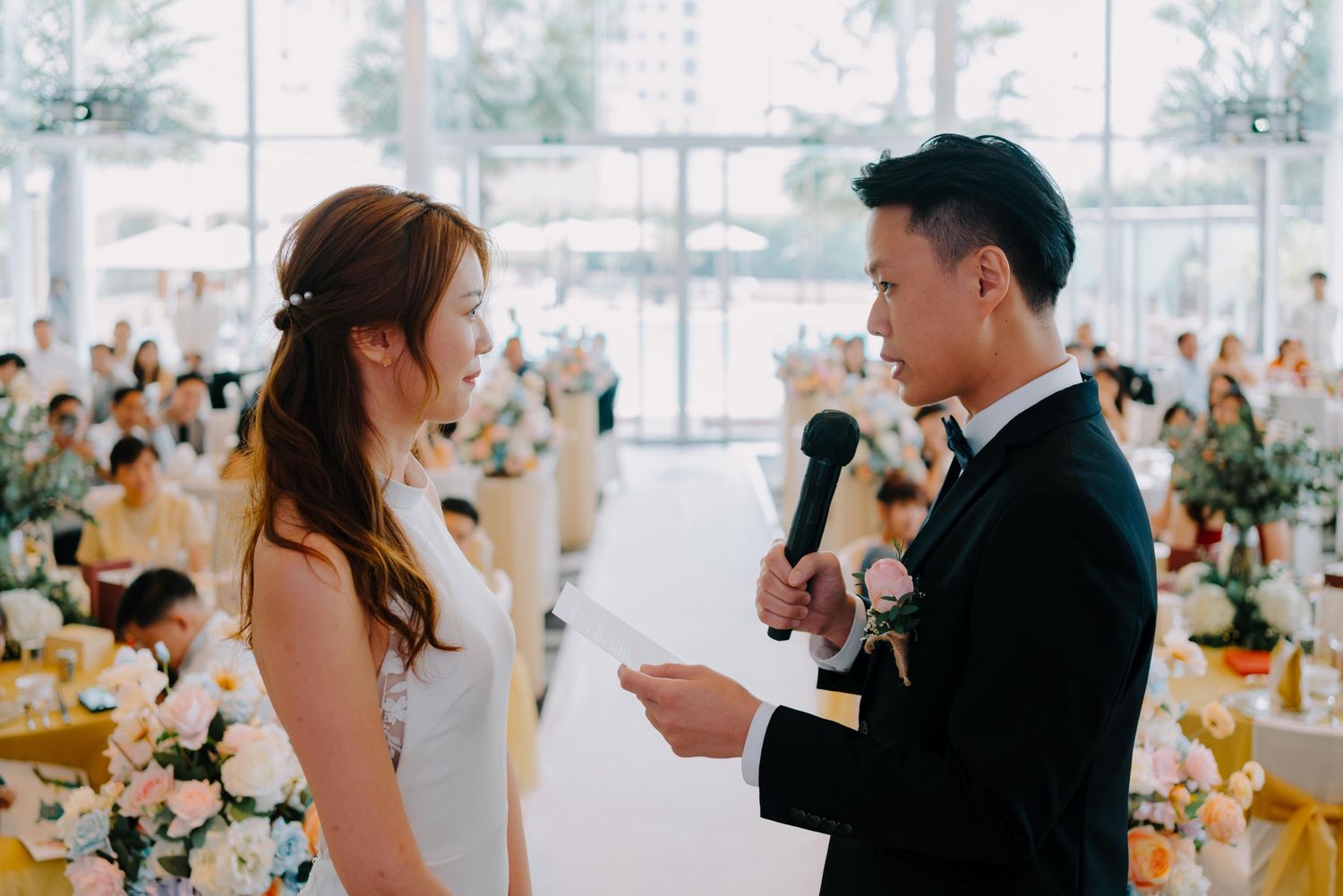solemnisation ceremony at conrad singapore marina bay