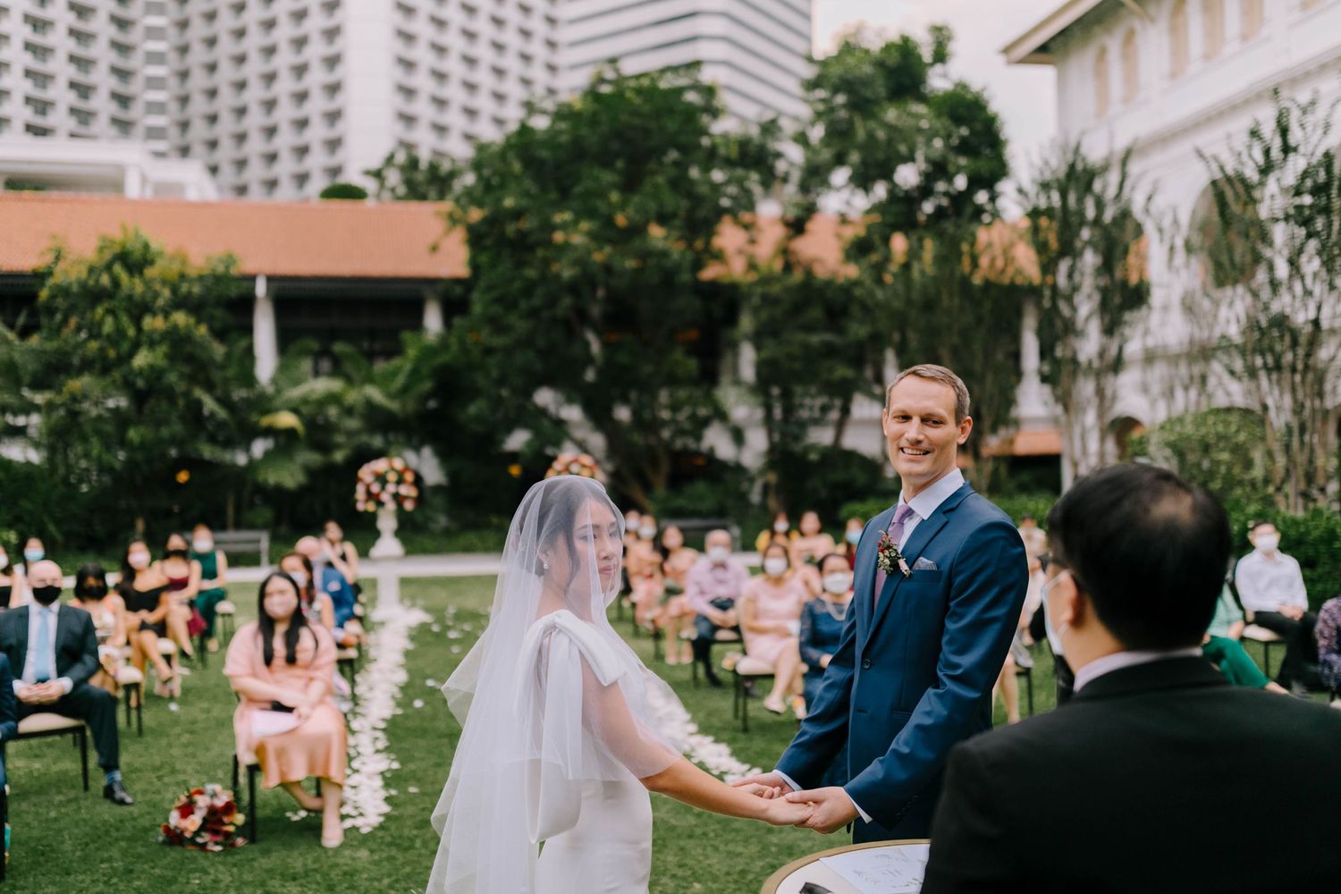 wedding photographer at raffles hotel singapore