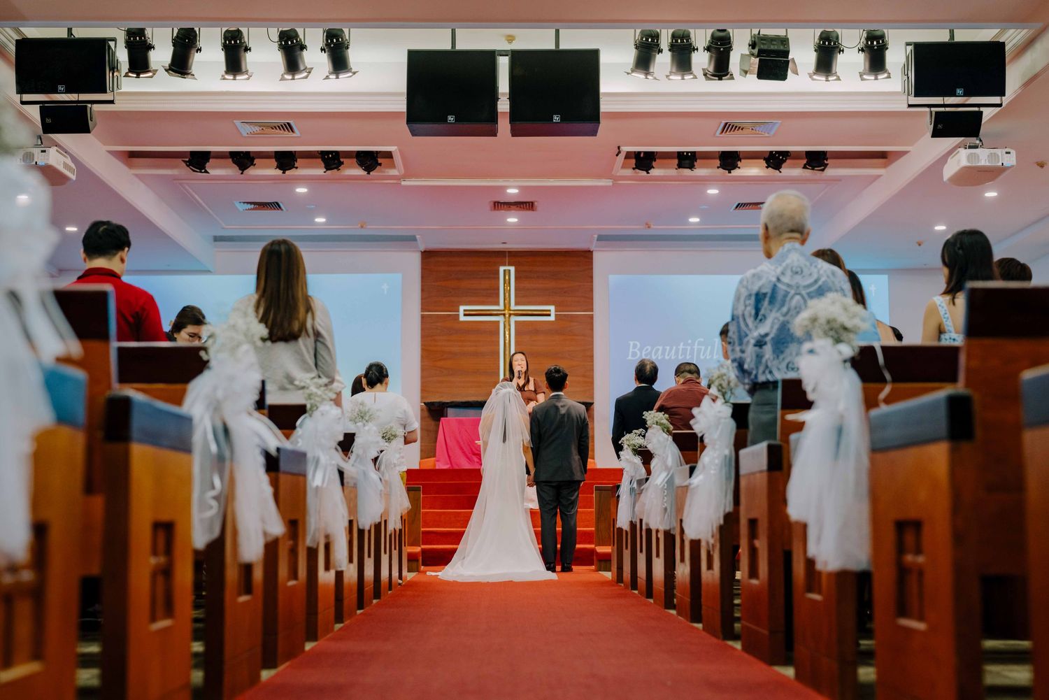 wedding ceremony in foo chow methodist church in singapore, photo by annopano