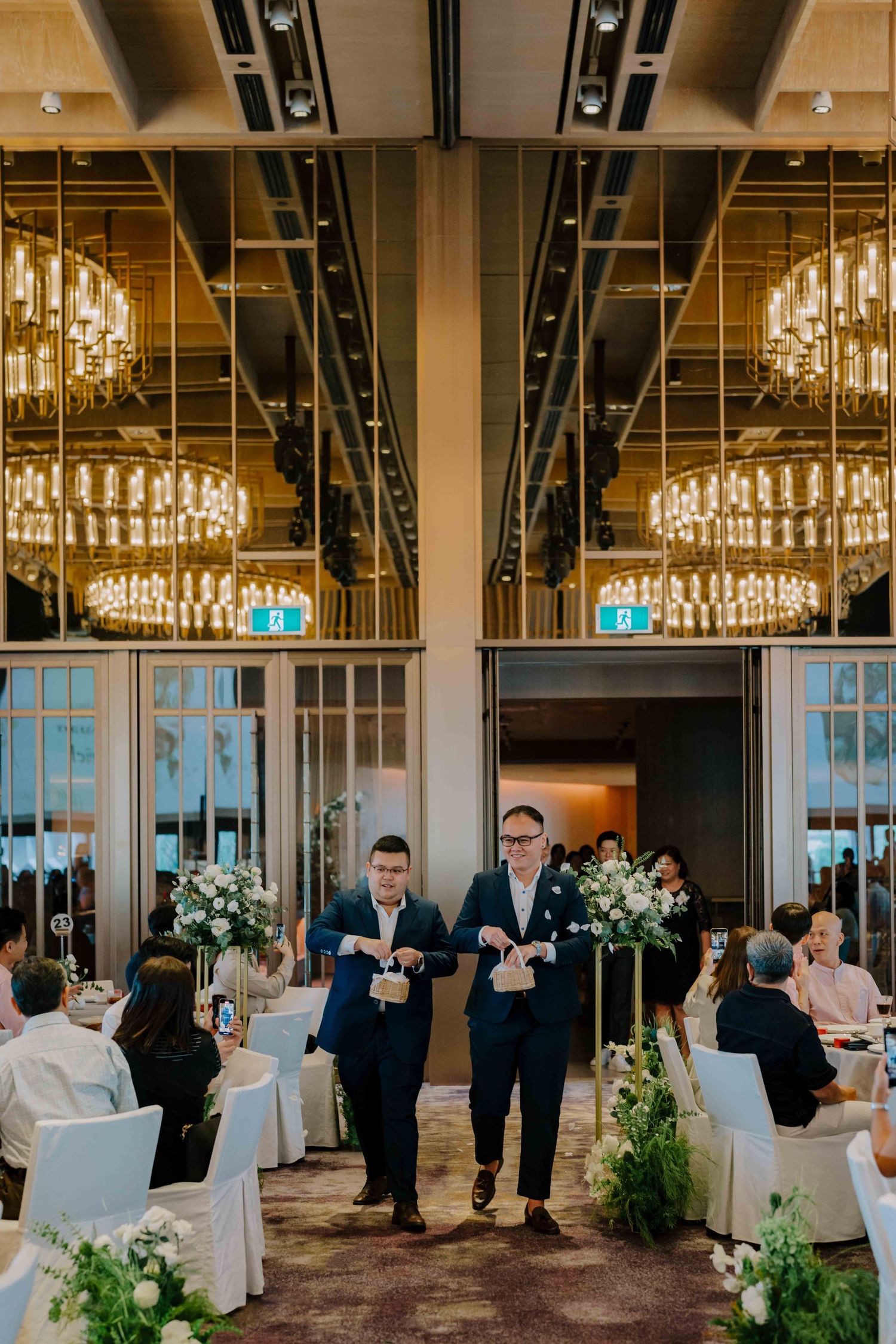 wedding at the glasshouse in andaz hotel hyatt singapore