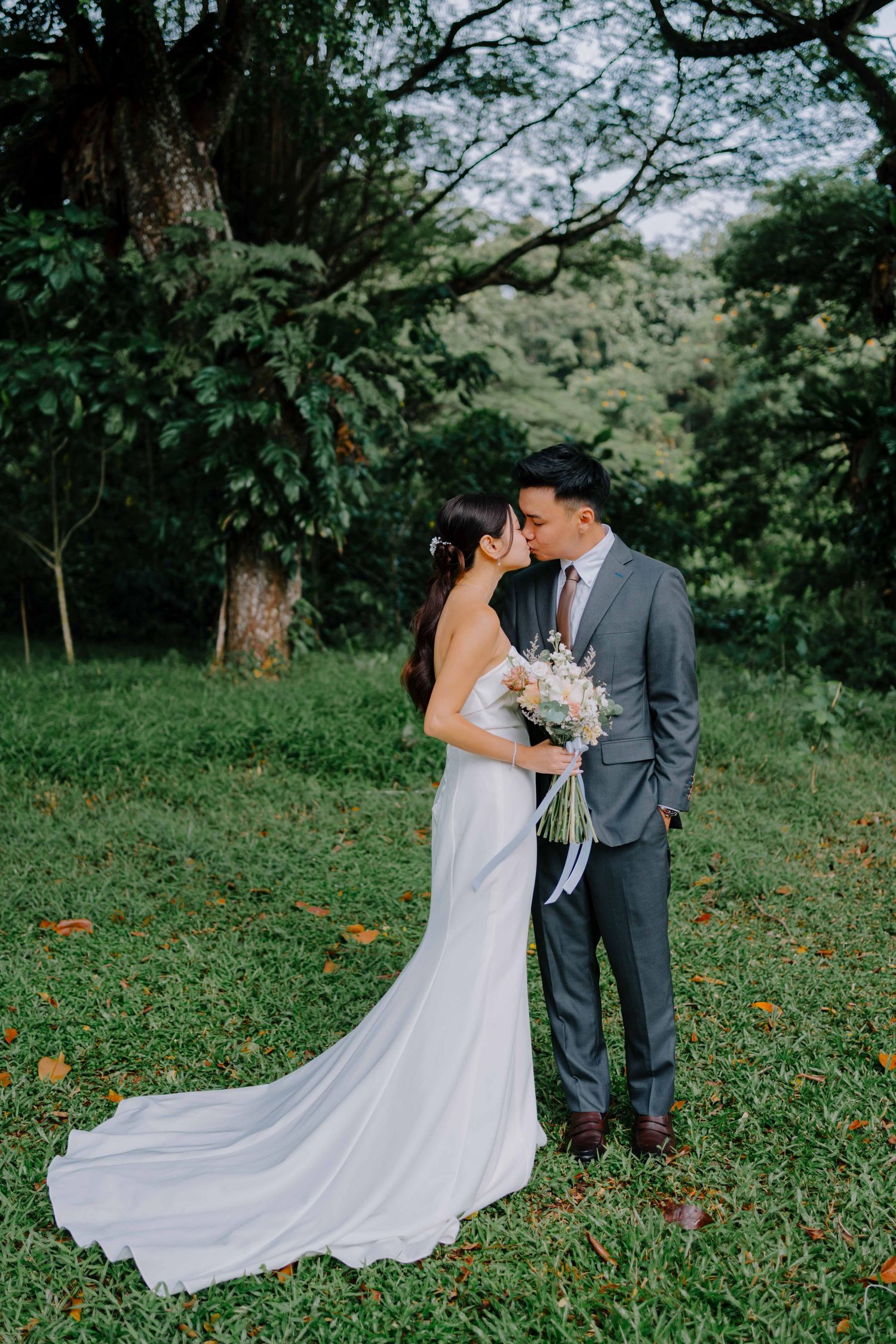 intimate prewedding photography