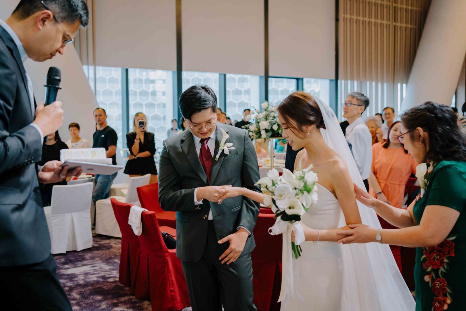 wedding reception at the glasshouse in andaz hotel by hyatt singapore