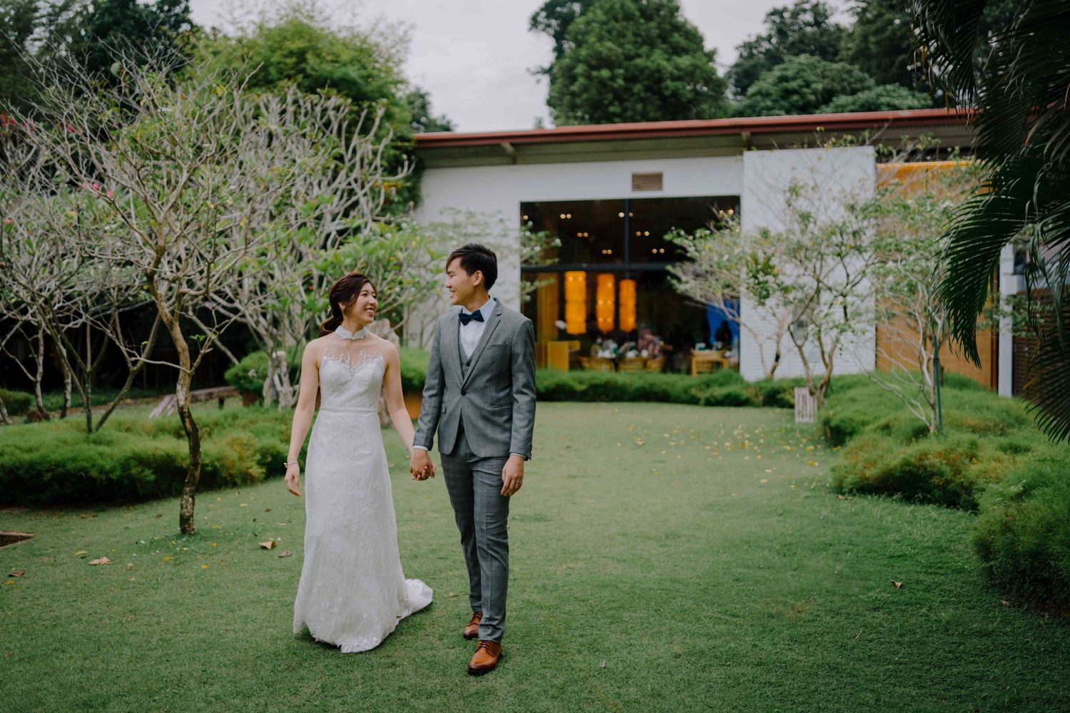 intimate wedding dinner at min jiang restaurant in dempsey hill singapore, captured by annopano