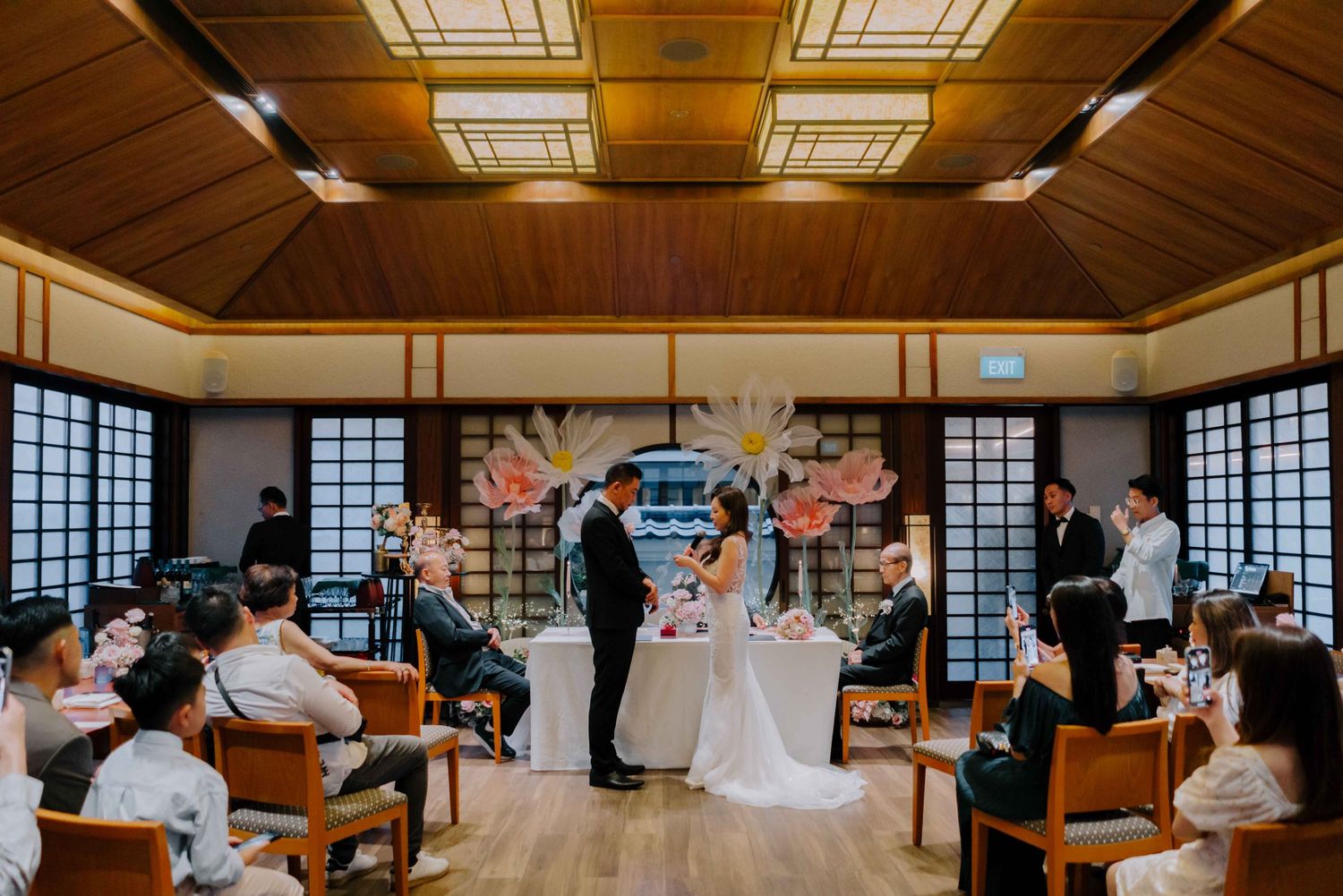 intimate wedding dinner at keyaki pan pacific hotel