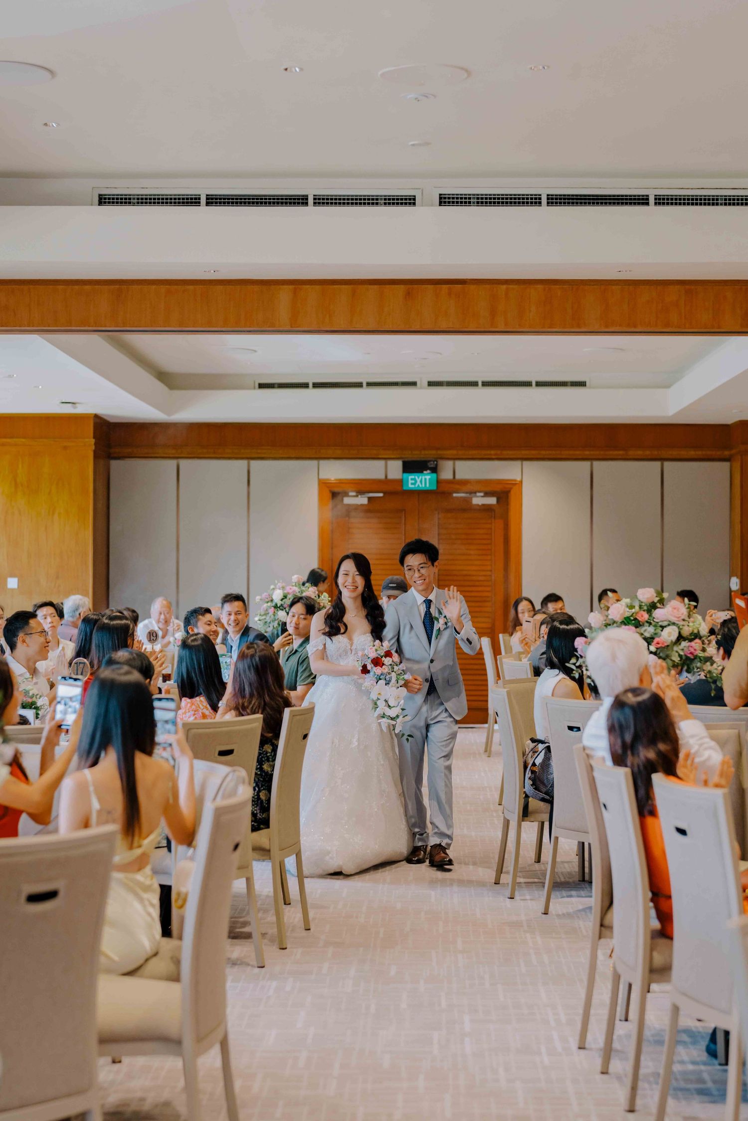 tanglin ballroom wedding at conrad orchard hotel