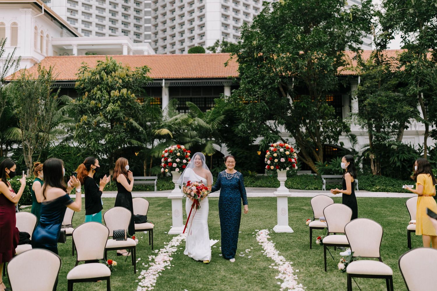 garden wedding at raffles hotel singapore