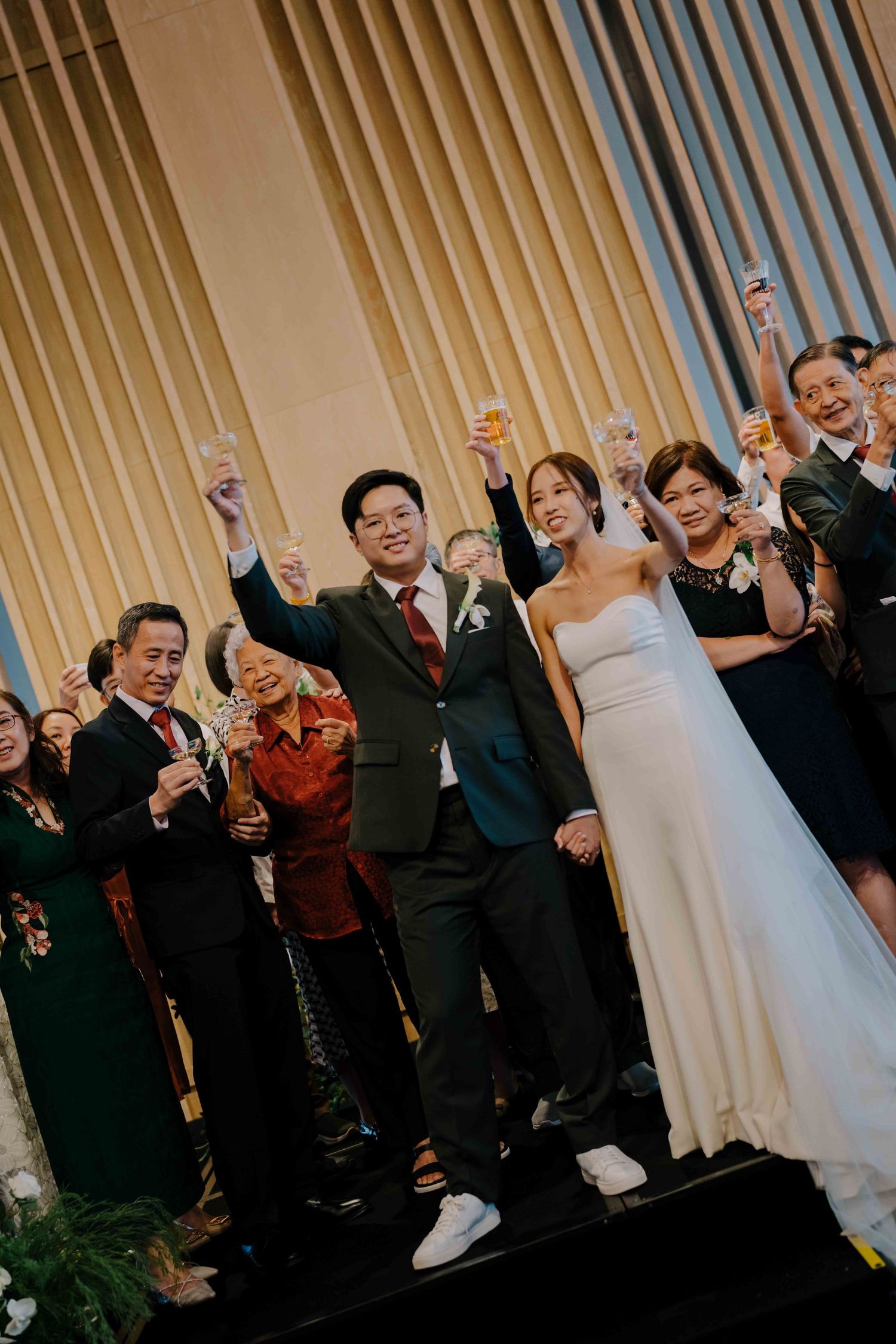 wedding photos at andaz hotel glasshouse