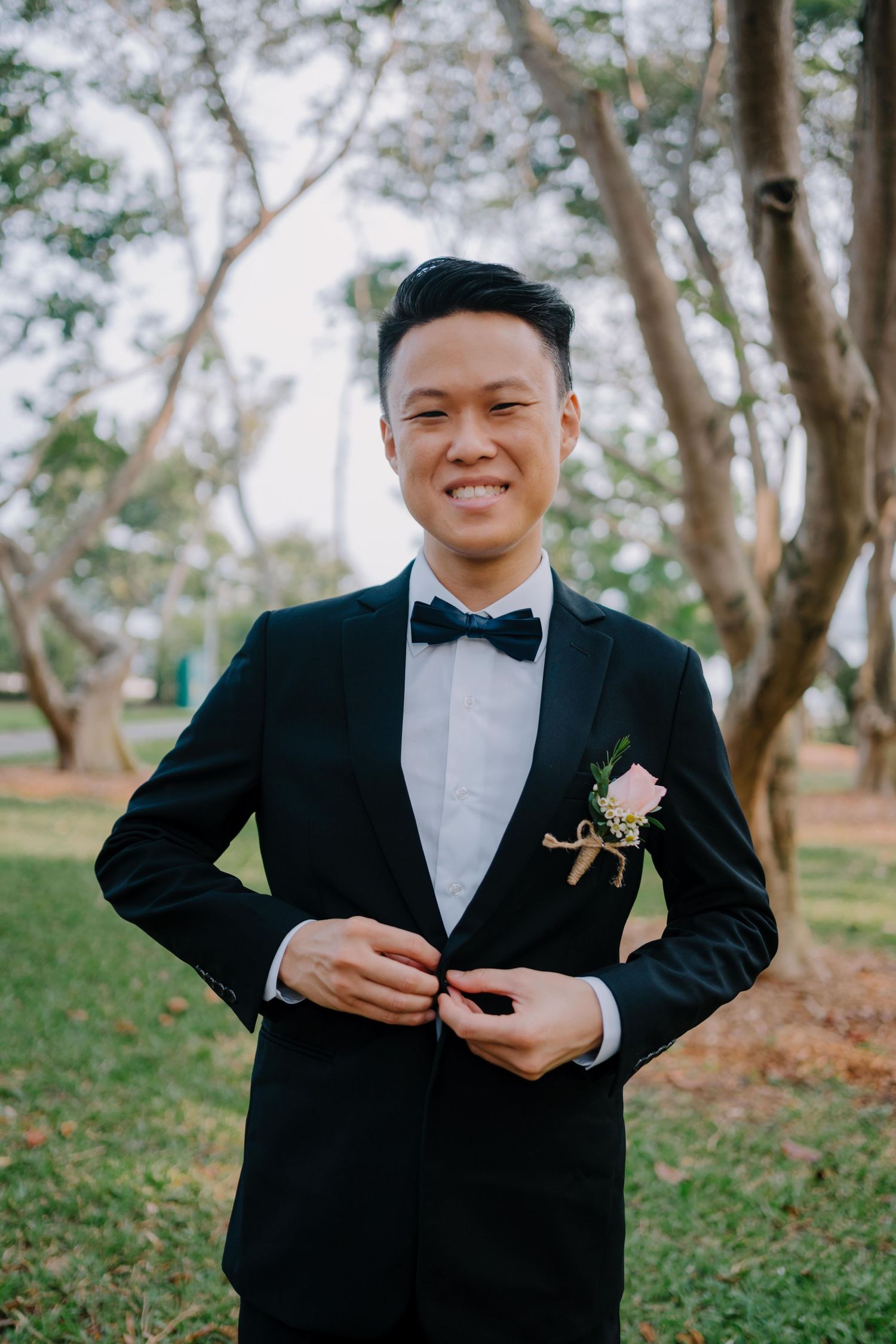 bedok reservoir groom portraits