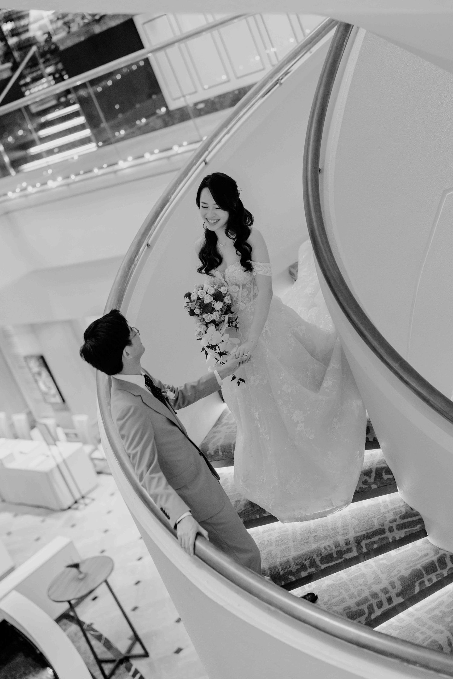 intimate wedding photographer at conrad singapore orchard hotel