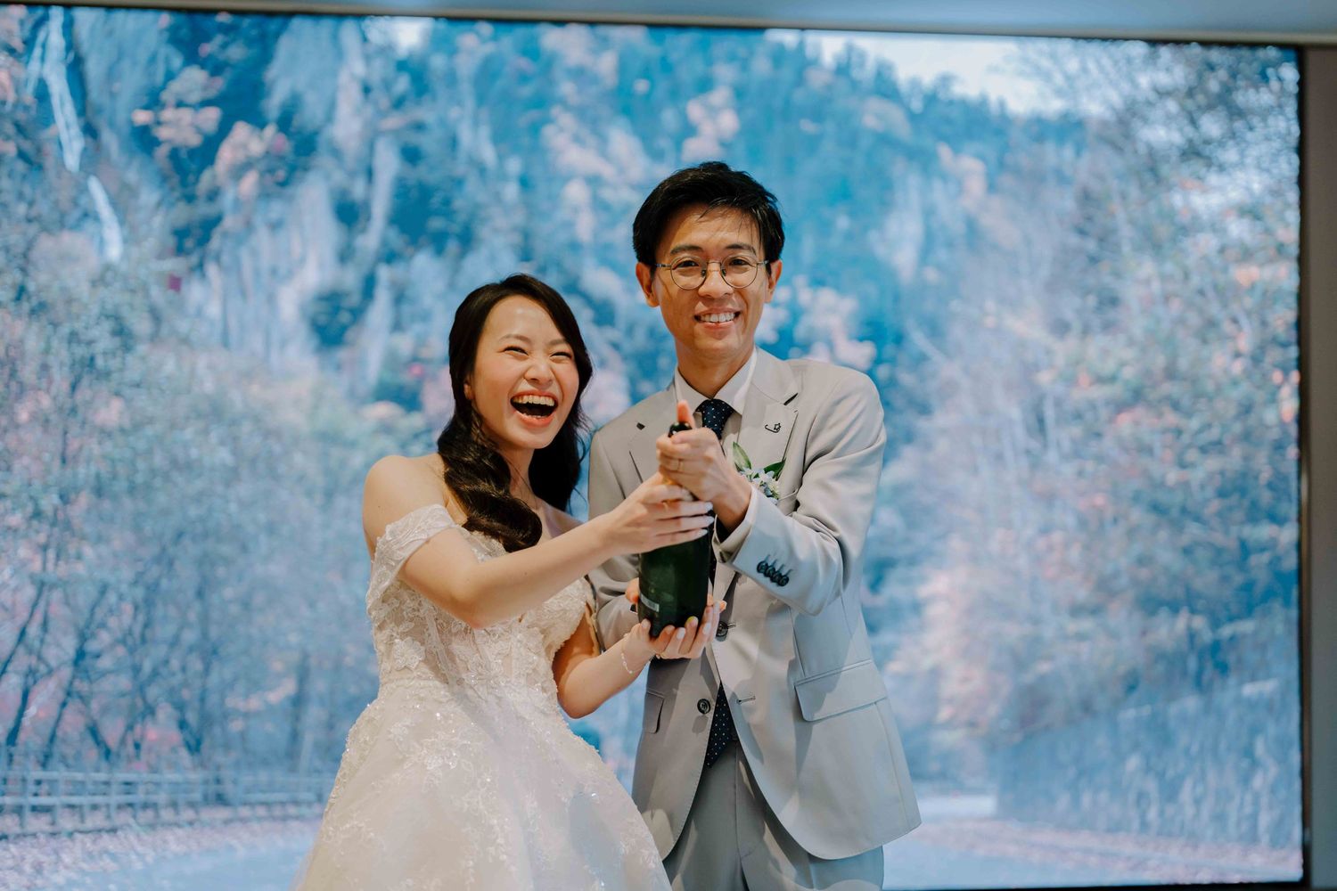 modern wedding at conrad orchard hotel