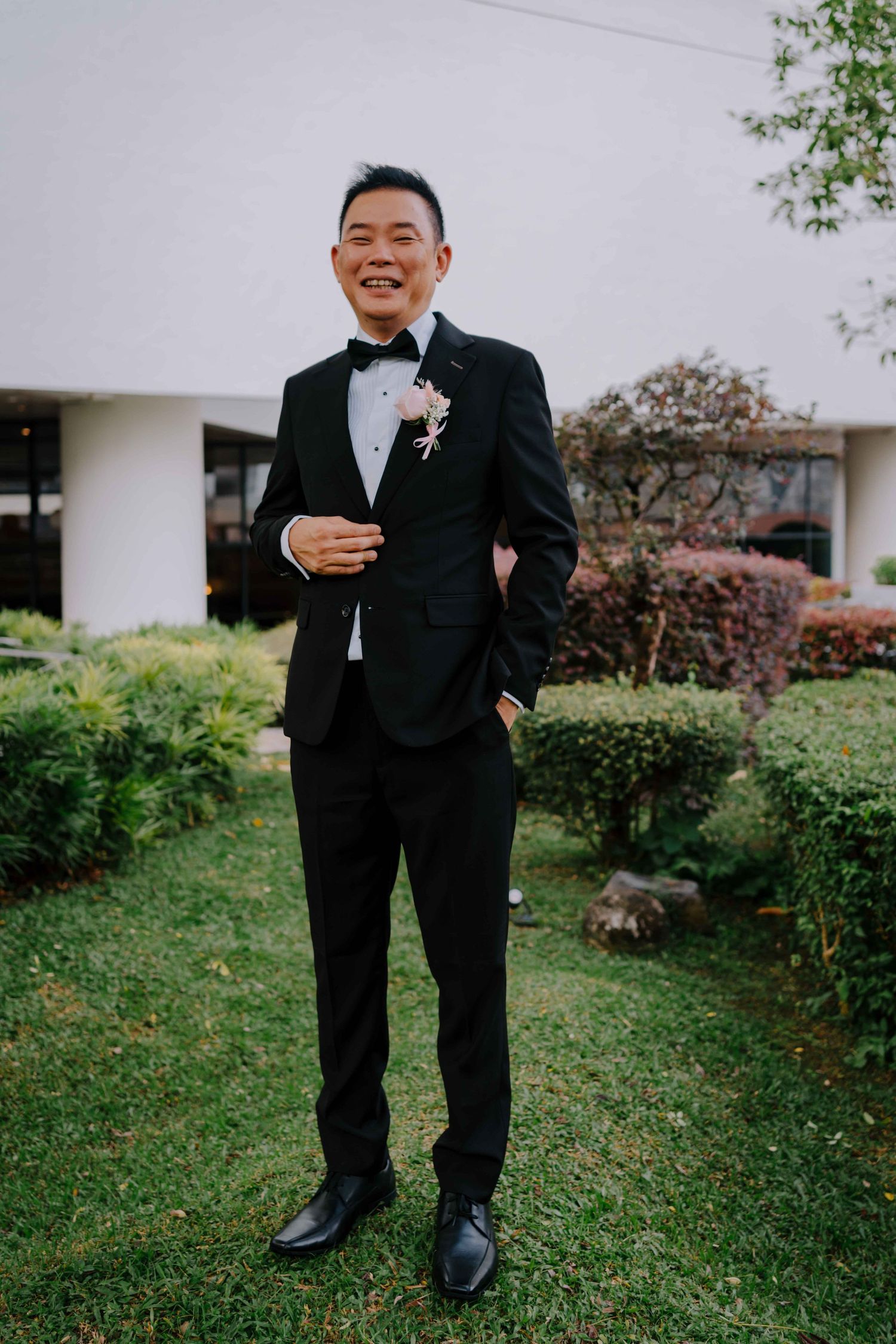 groom portrait at keyaki restaurant