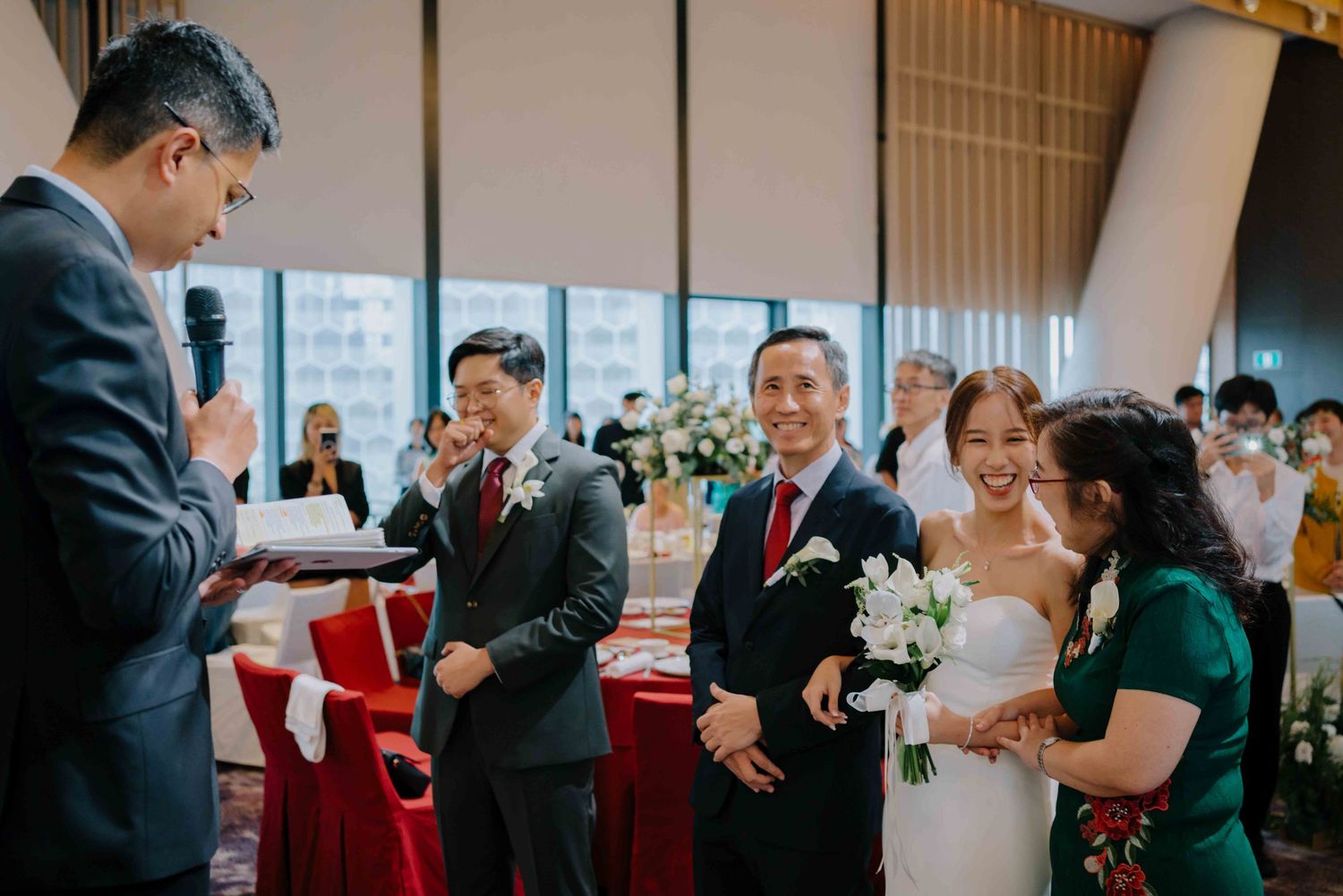 wedding reception at the glasshouse in andaz hotel hyatt singapore