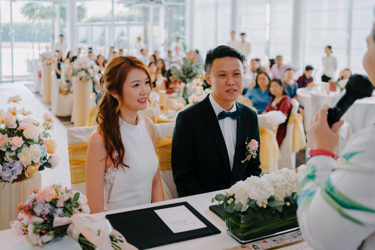 rom ceremony at conrad marina bay