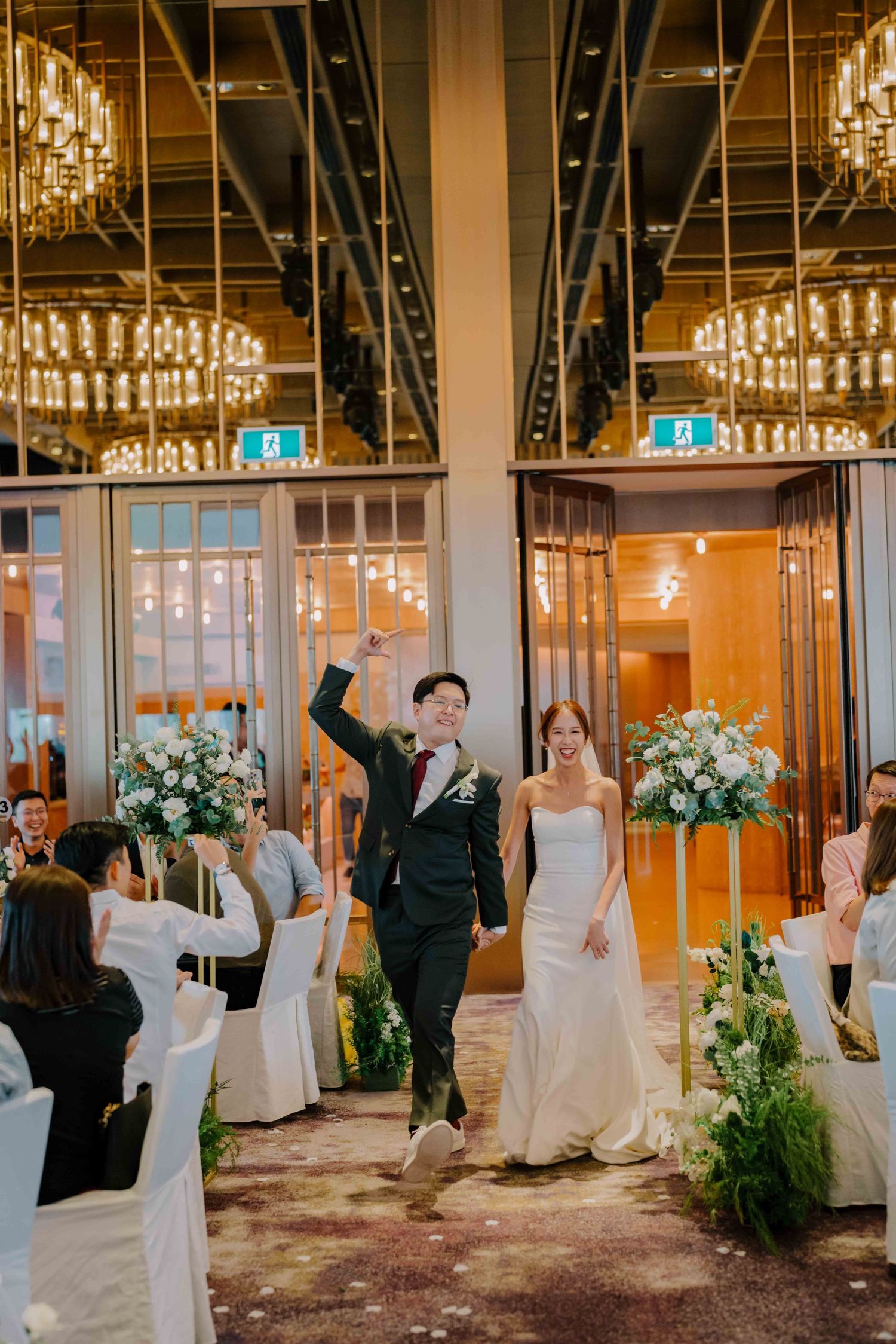 glasshouse andaz hotel wedding photographer