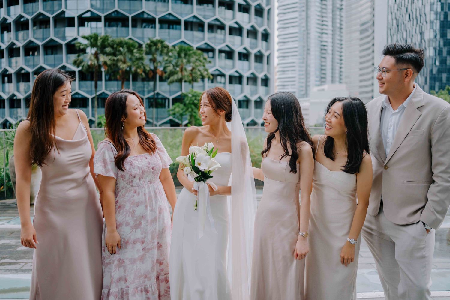 bridal party photoshoot at the andaz hotel by hyatt singapore