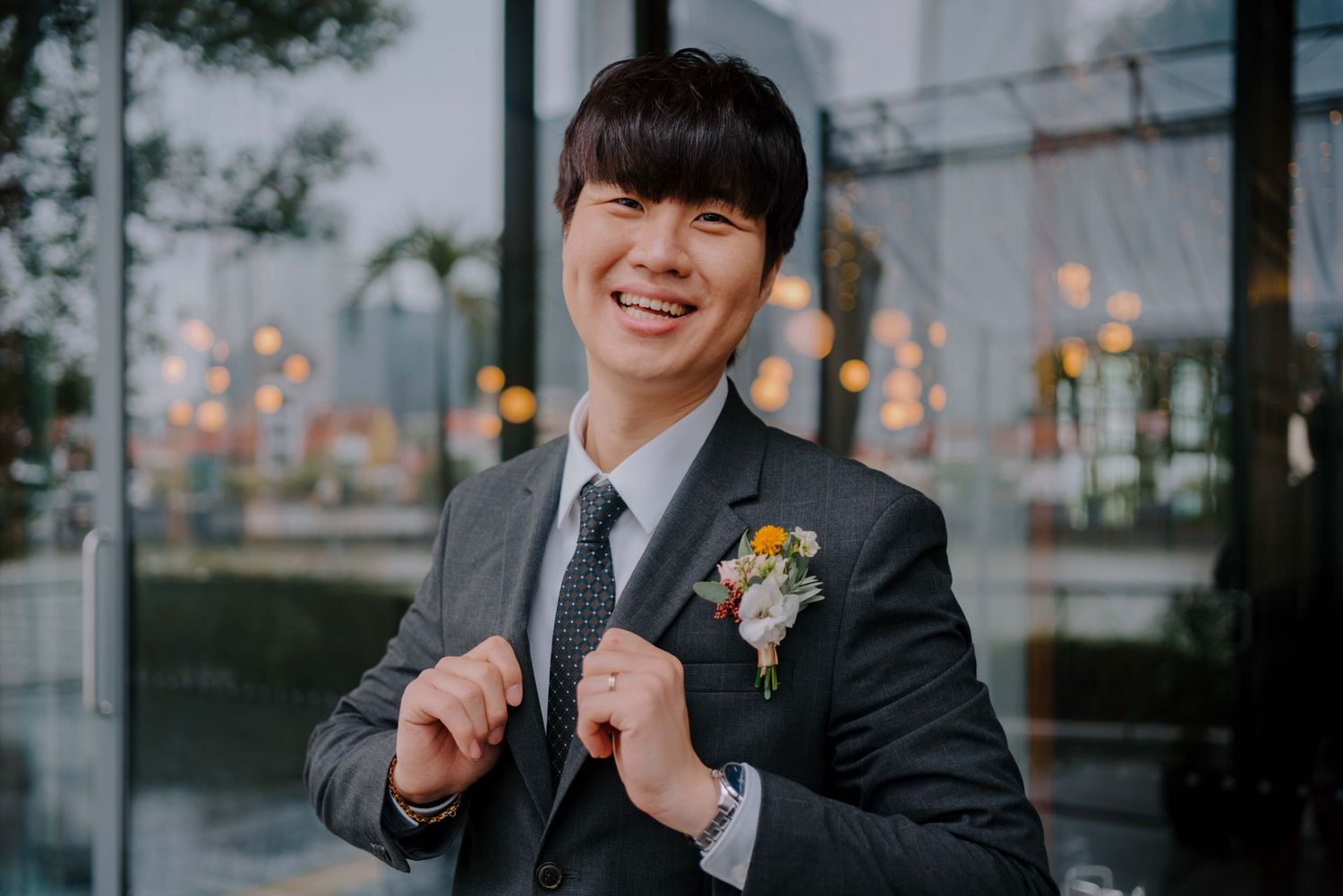 groom details on wedding day
