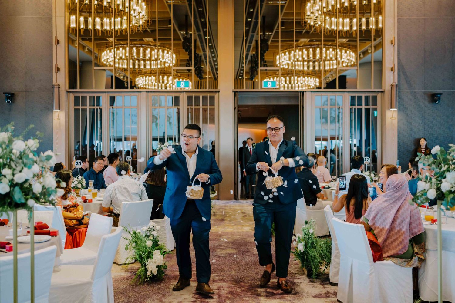 wedding reception at the glasshouse in andaz hotel hyatt singapore