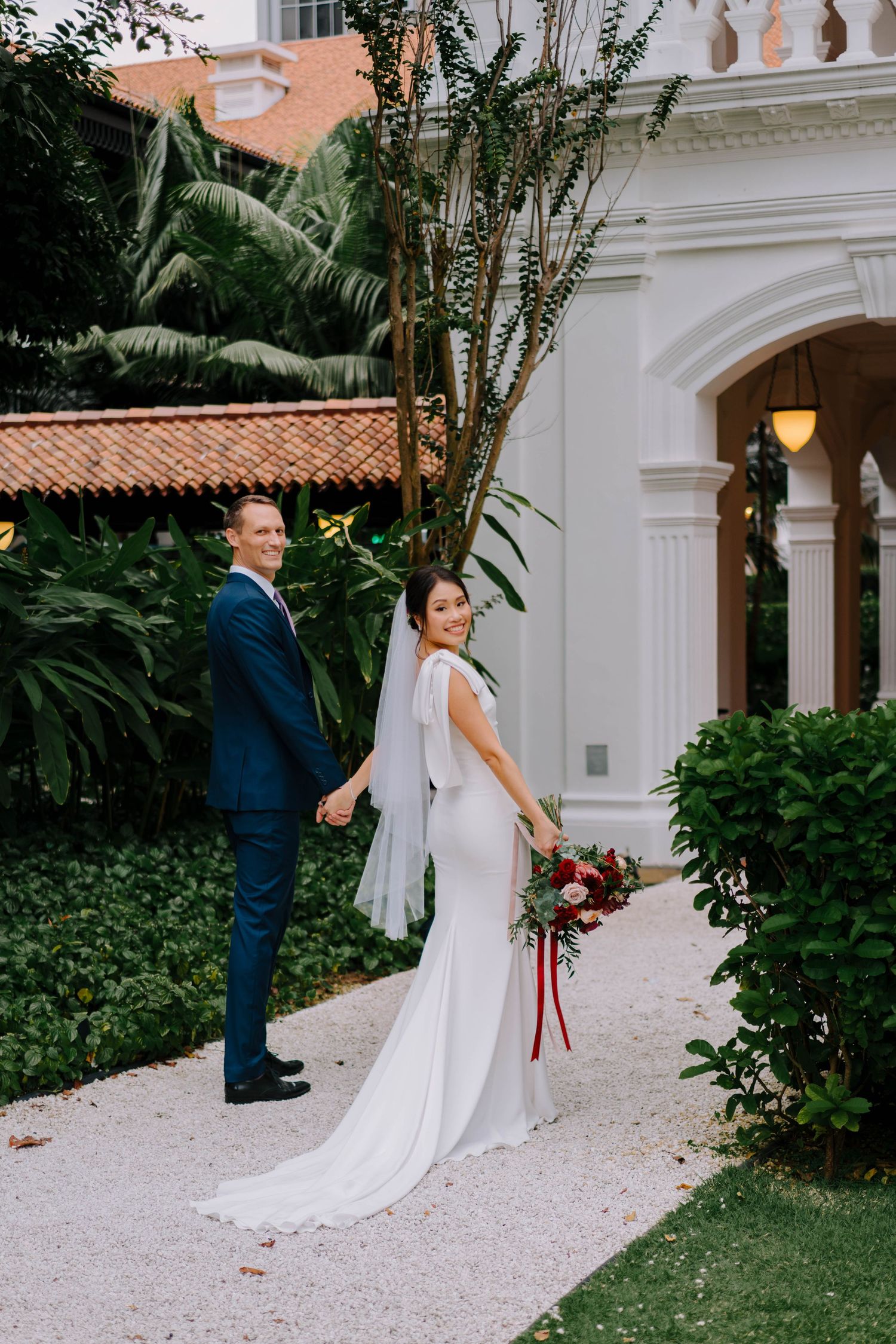 raffles hotel lawn wedding photography