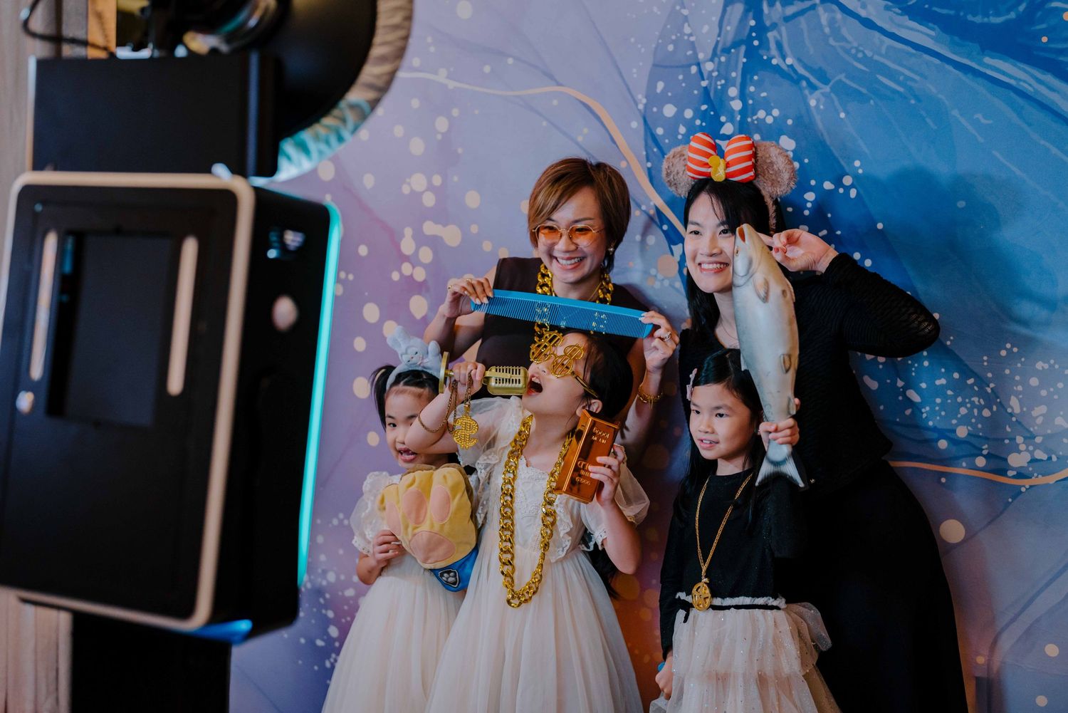 photobooth at one farrer hotel wedding