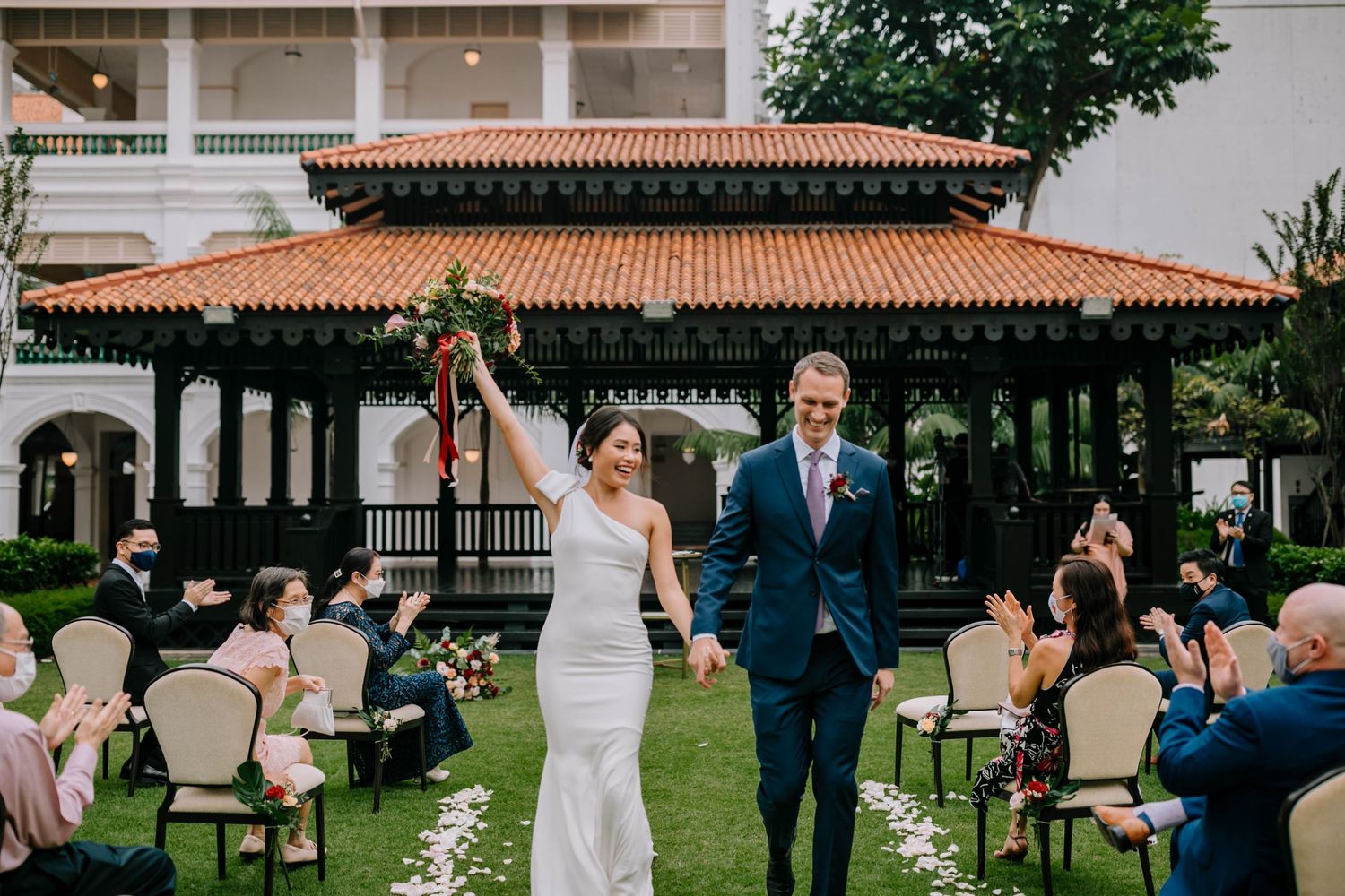 garden wedding at raffles hotel singapore