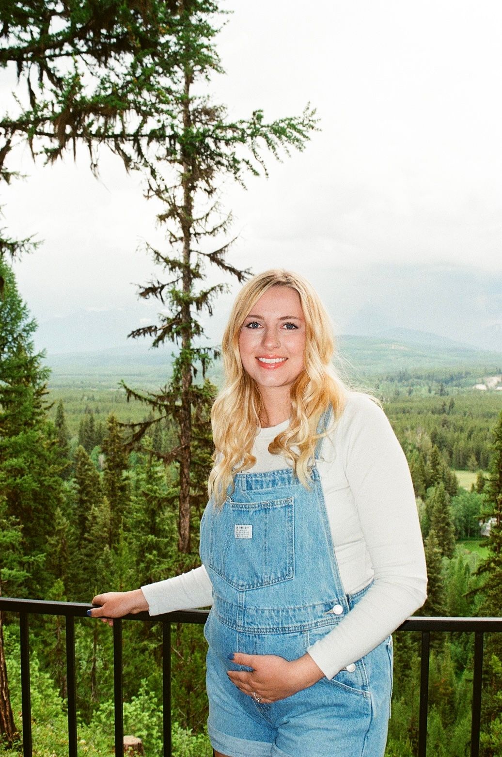 Maternity photos in Glacier National Park on film, film photography, Emily Earll Photos
