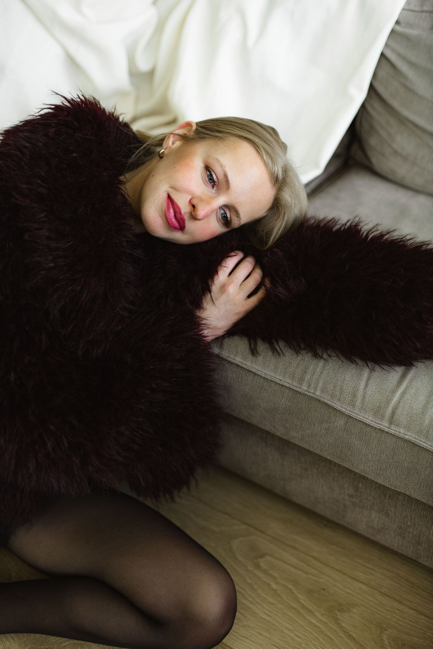 portrait femme intérieur