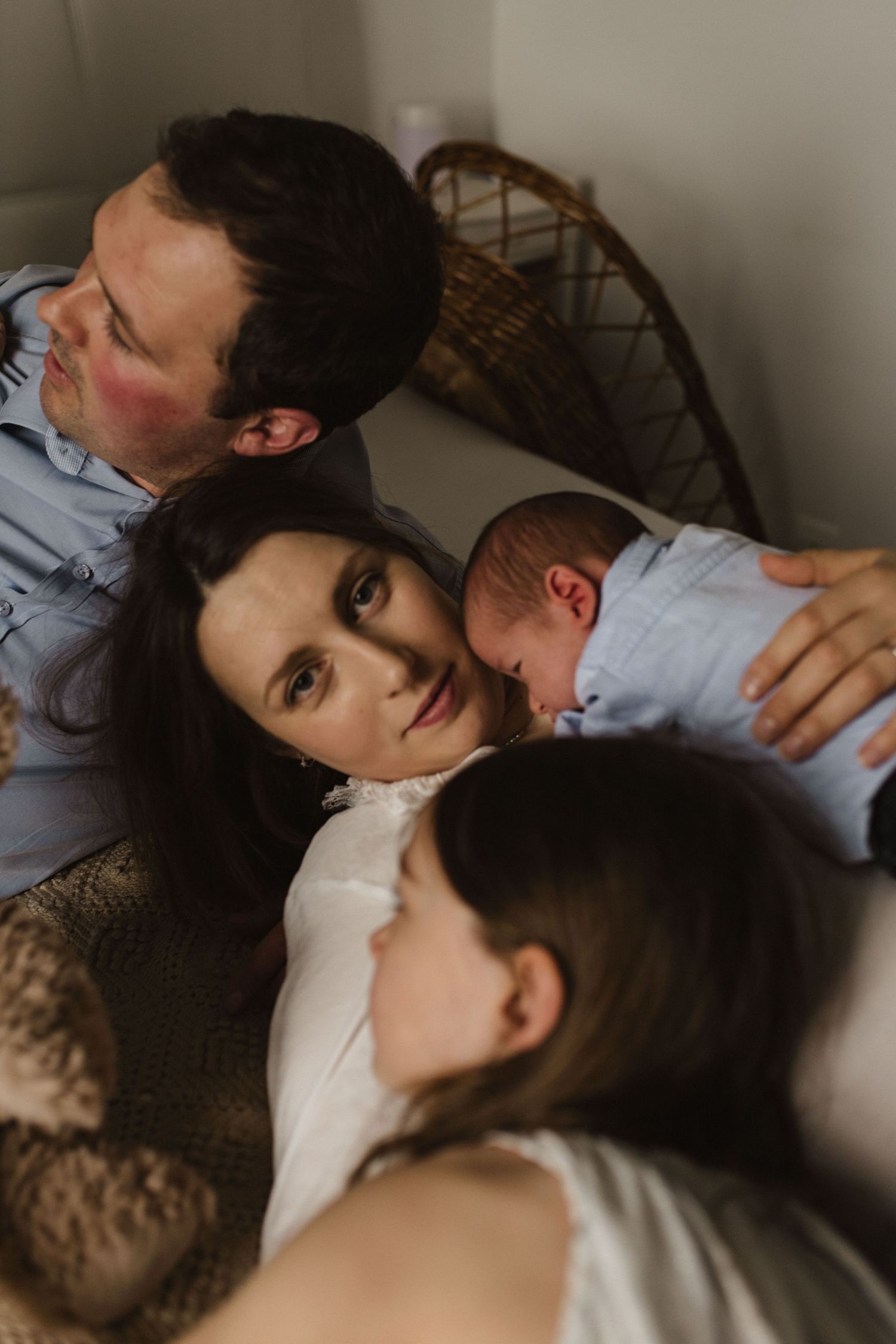 portrait femme homme enfants famille bébé intérieur papa maman