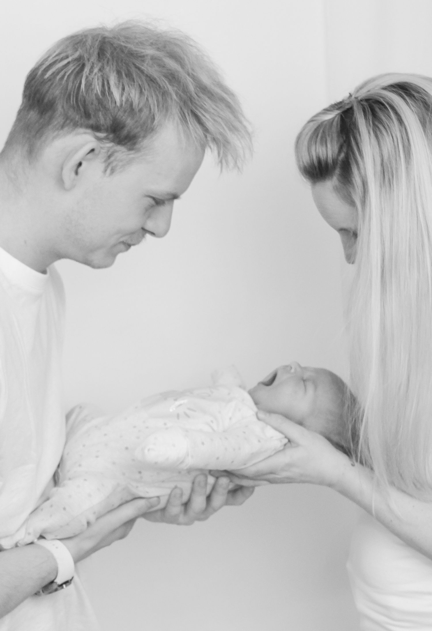 So much love in one image. Their newborn baby boy