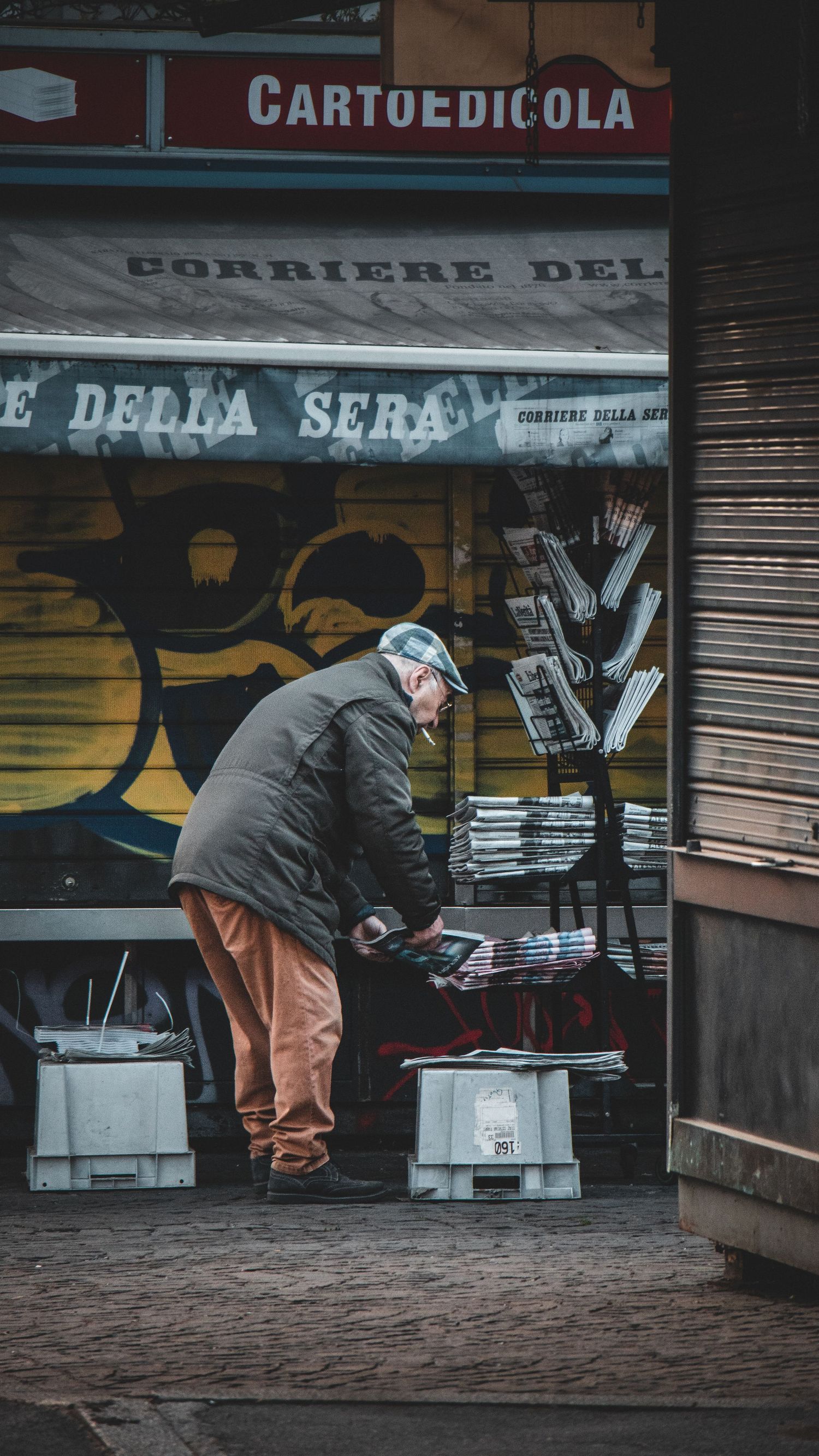 Italian Newsstand