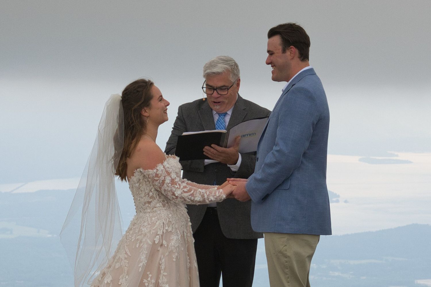 Wedding ceremony in Sandpoint in woods