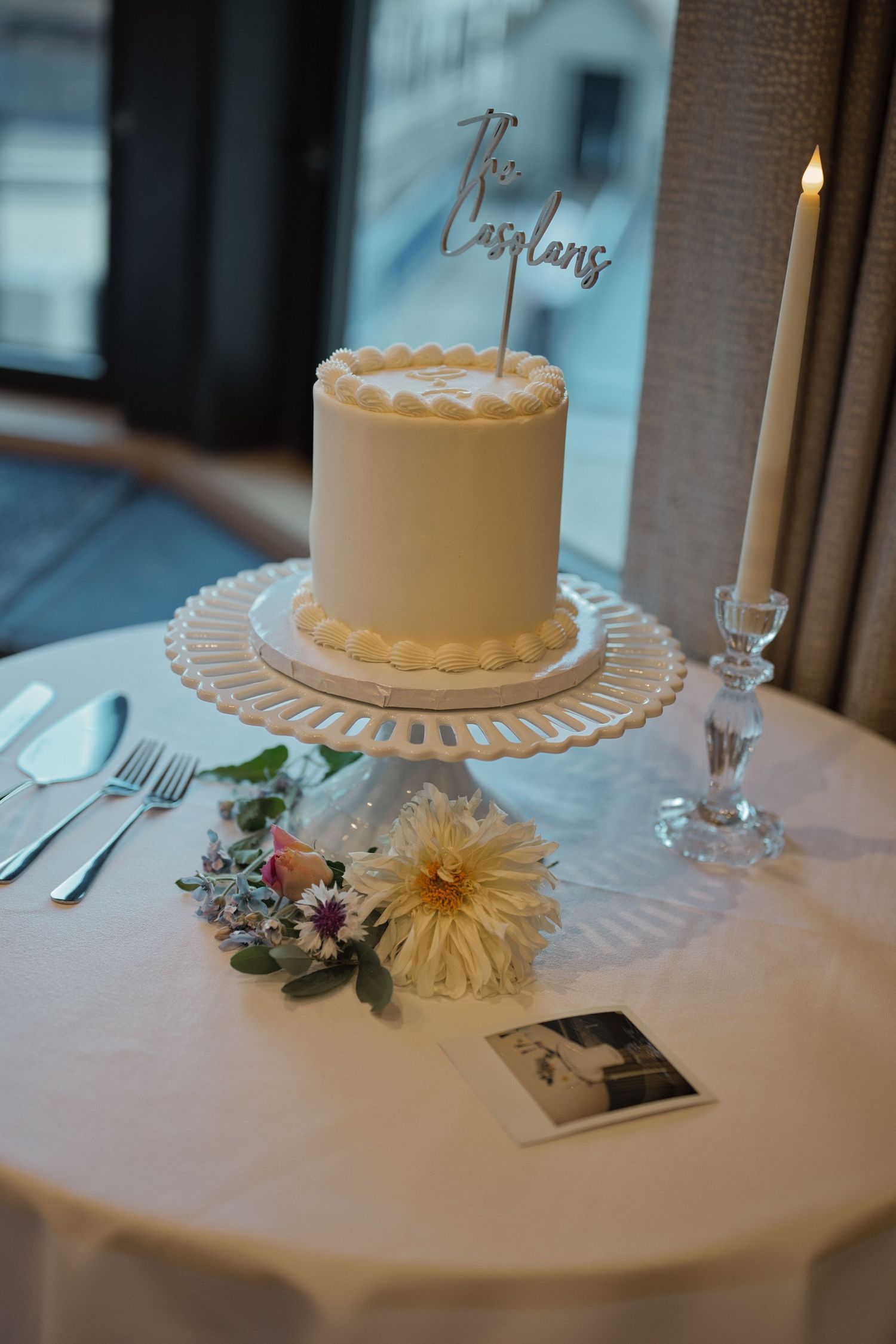 Wedding cake with personal details around it
