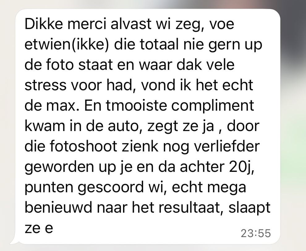 Handwritten WhatsApp message in Dutch expressing gratitude for a photoshoot experience.