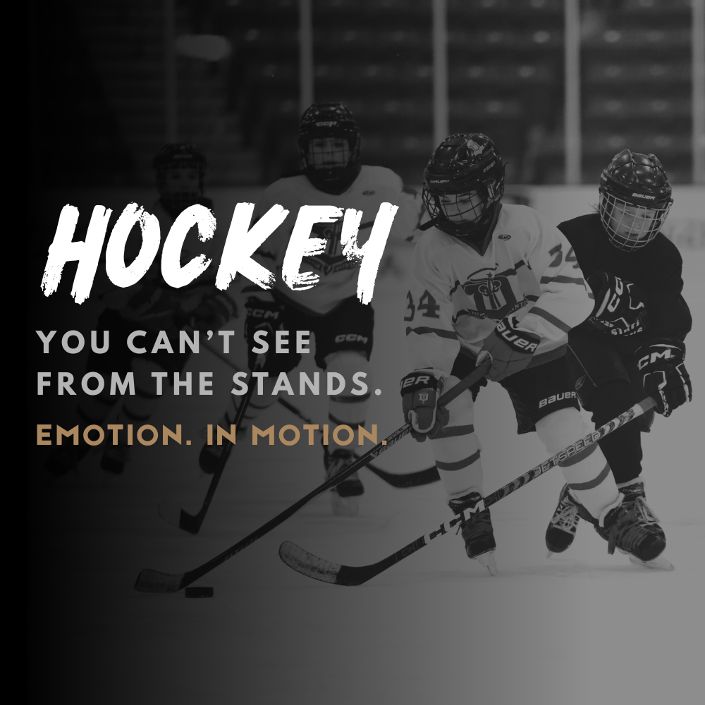 youth hockey players playing ice hockey