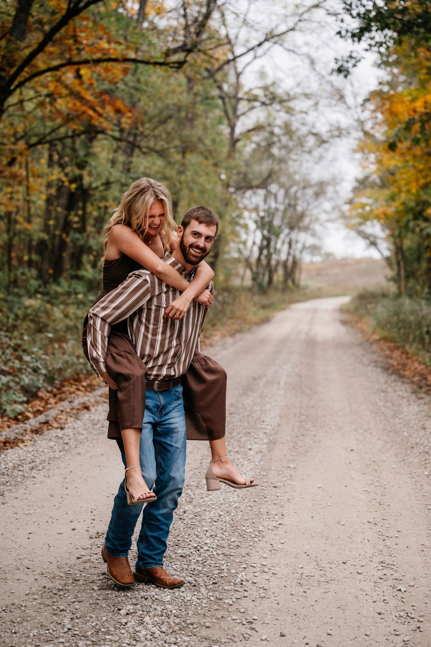 candid engagement poses