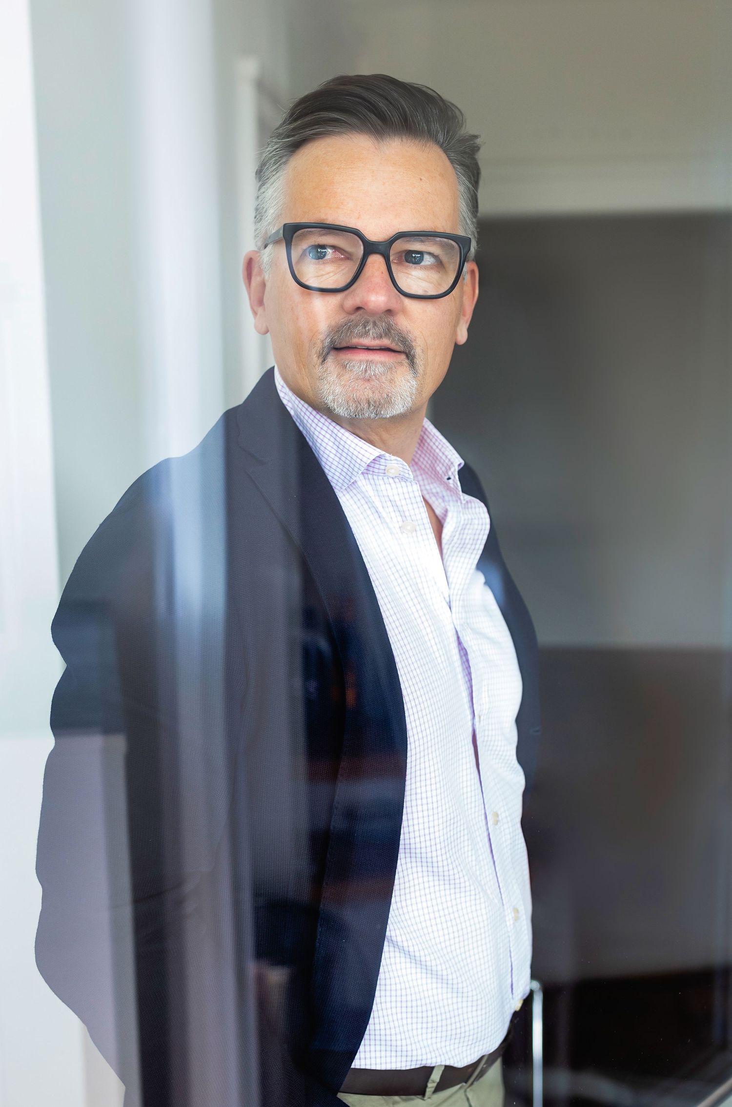 yves Hauser, Leovest, Corporate Portrait für Führungskraft oder Geschäftsführerprofil.