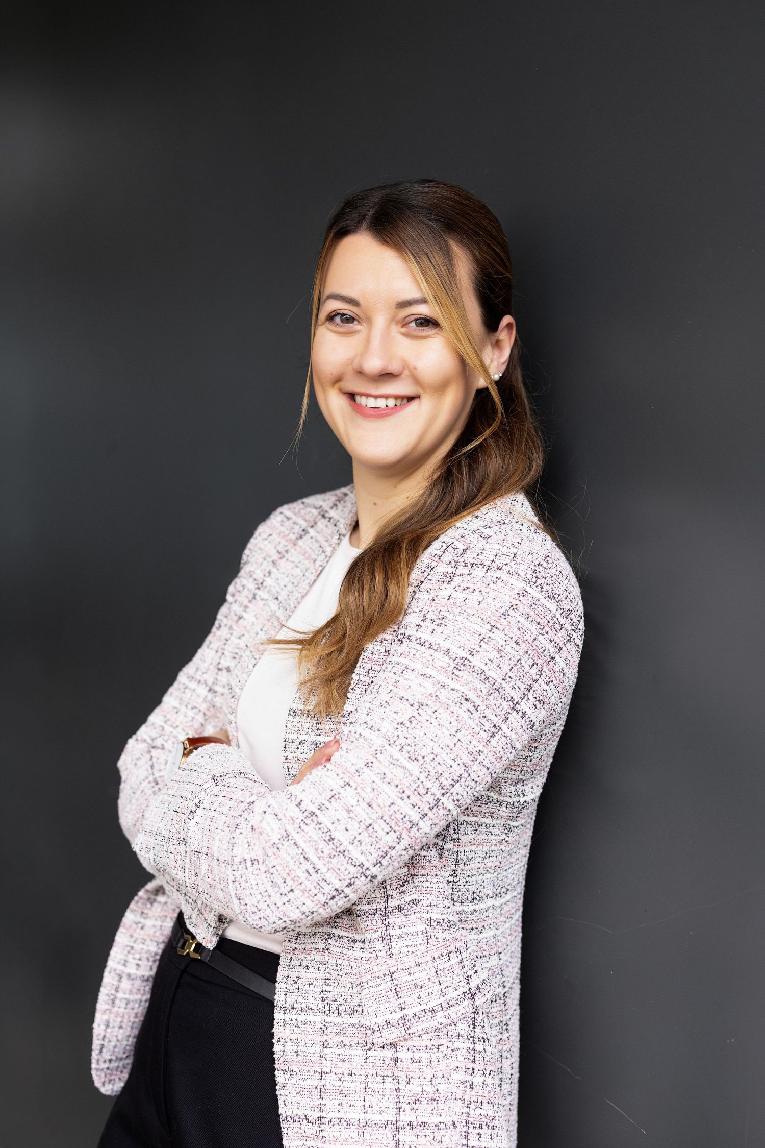 Sarah Joho, offizielles Portrait für Gemeinde und Verwaltung, professionelle Businessfotografie für öffentliche Institutionen.