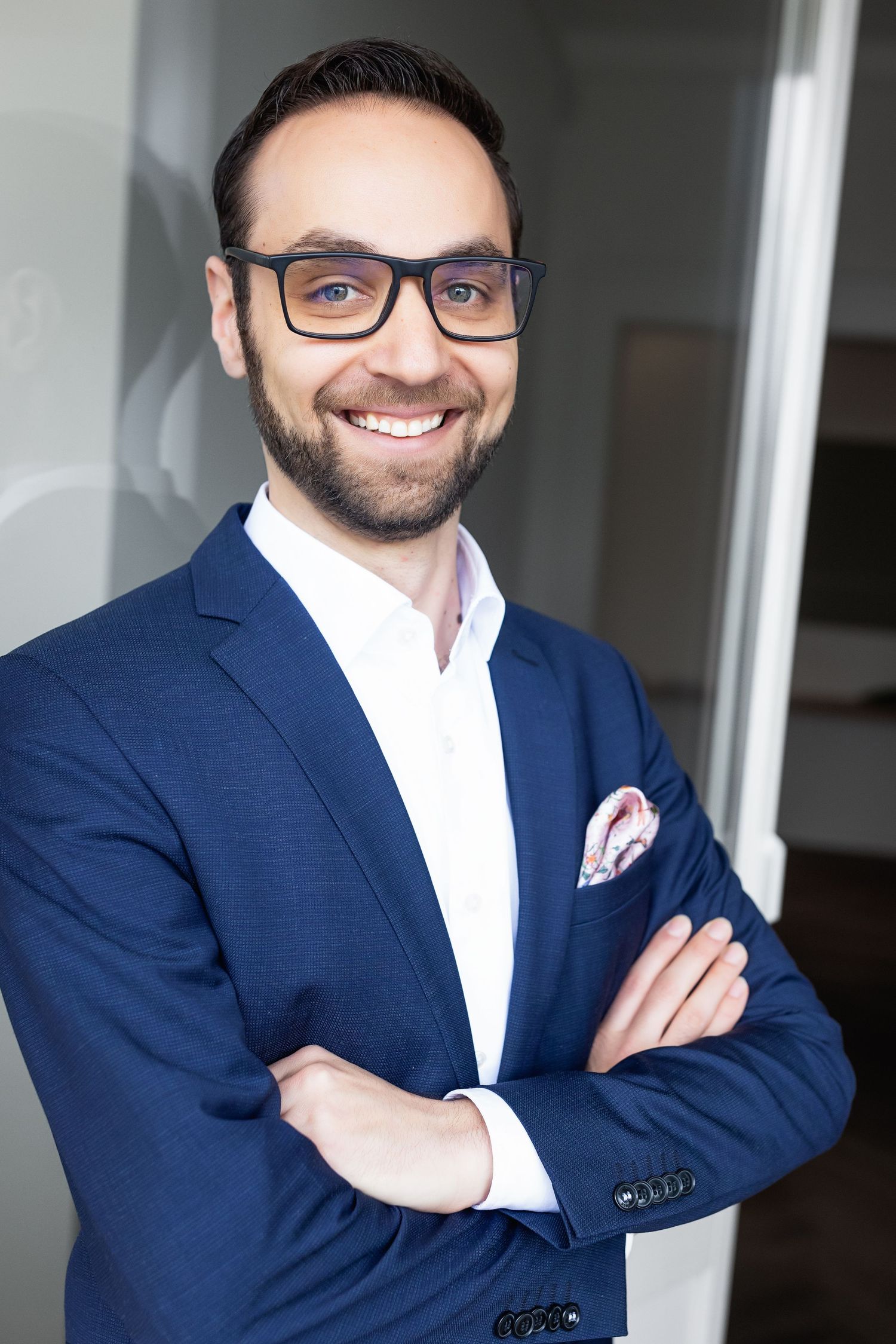 Lars Nemelka, Leovest, Professionelles Corporate Headshot für Businessprofil und Teamseite.