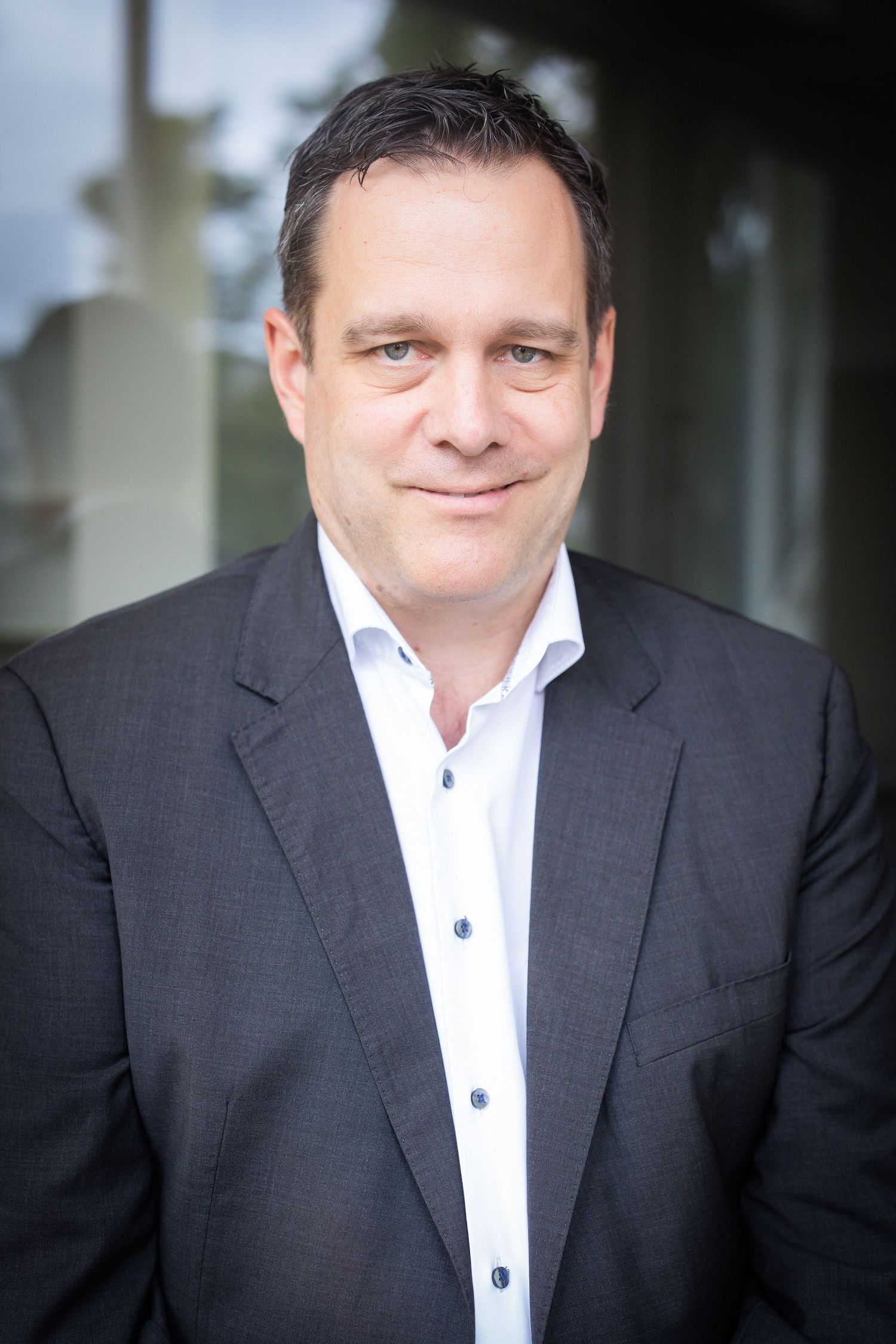 Ronnie Weber, Leovest, Businessfoto für Website, Bewerbung und professionelle Online-Präsenz.