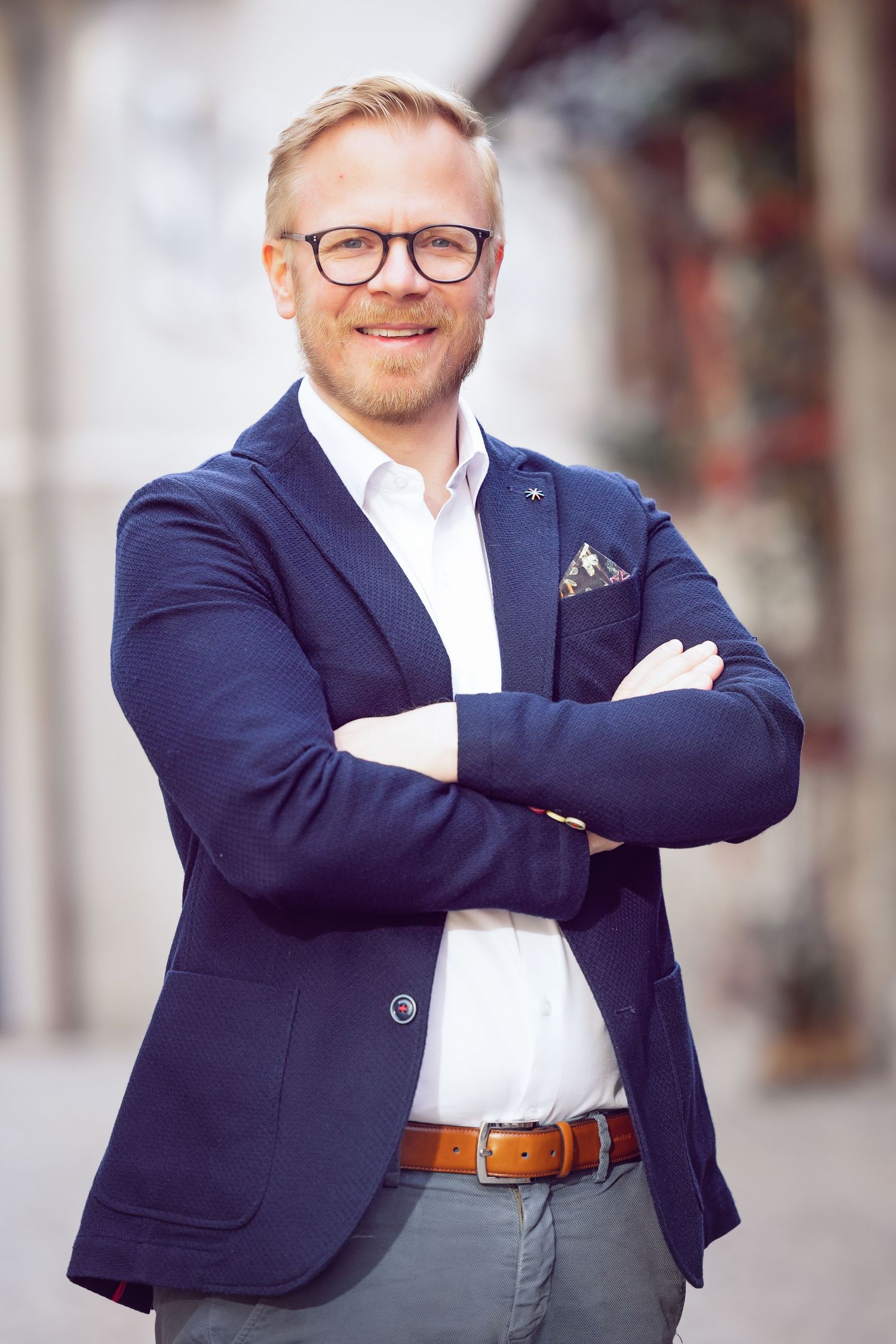 FDP Surselva, Gian Marco Bianchi, Corporate Portrait im Aussenbereich für öffentliche Institution oder Unternehmen.