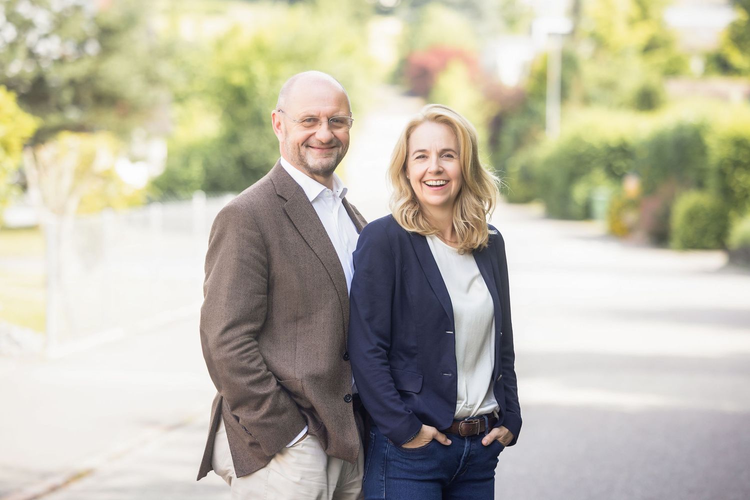 Professionelles Businessportrait für Unternehmerpaar, ideal für Website und LinkedIn.