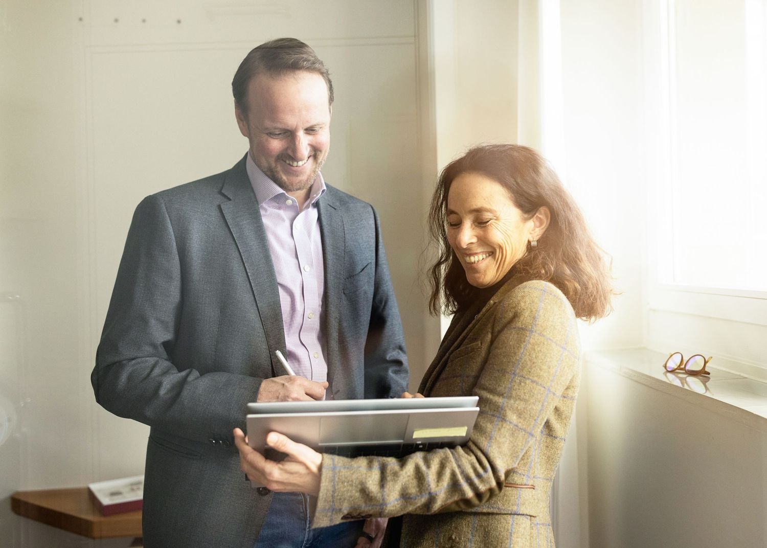 Authentische Businessreportage im Unternehmensumfeld für Website und Marketing.