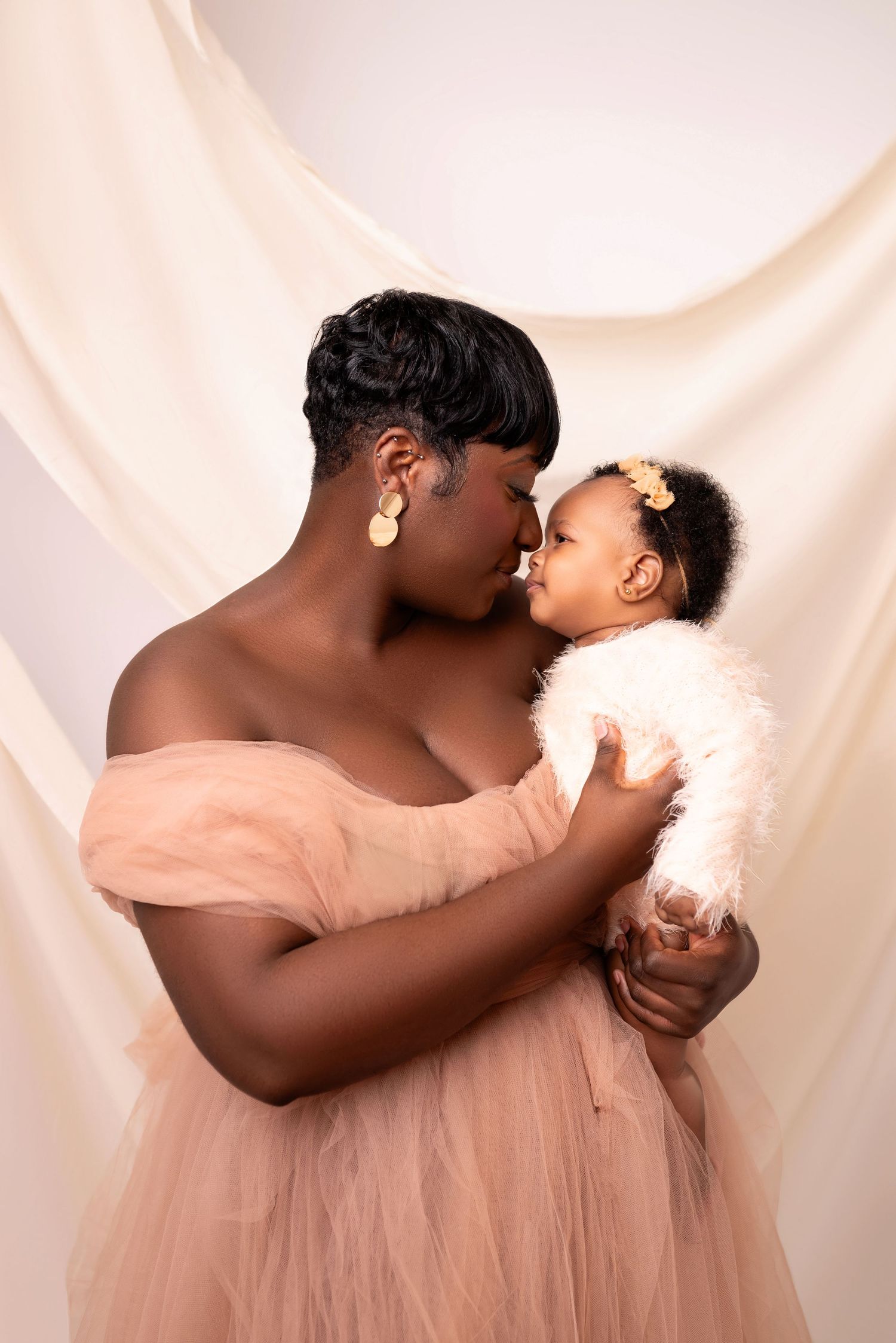 mother and daughter photoshoot in london