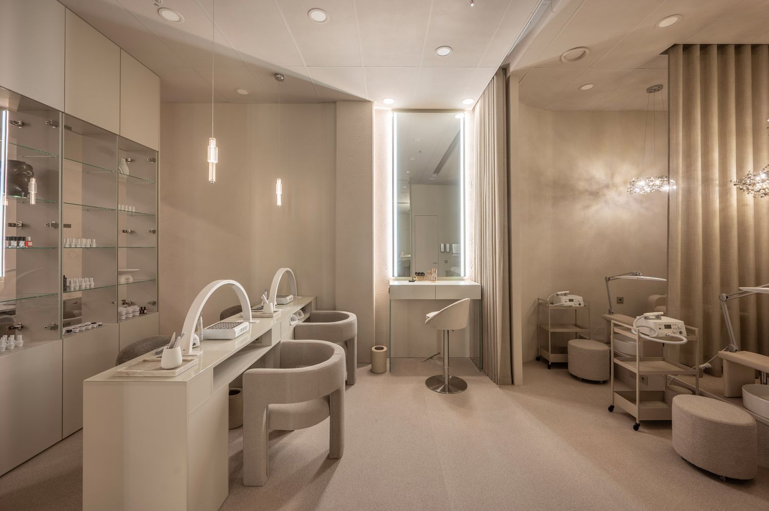 Contemporary beauty salon reception area in Vilnius