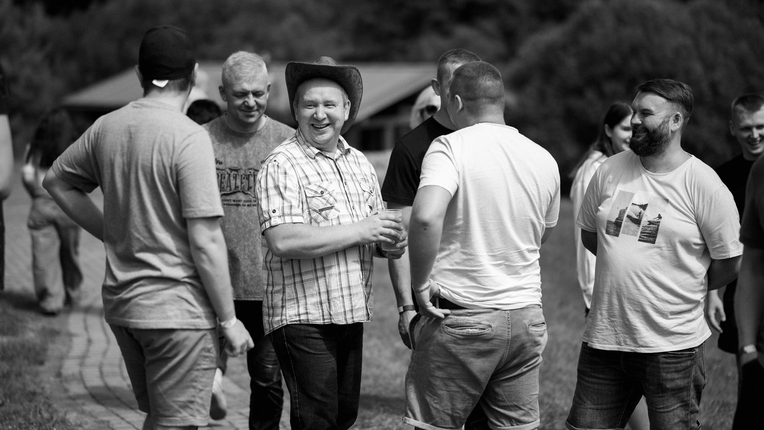 Colleagues enjoying the Bagfactory summer celebration