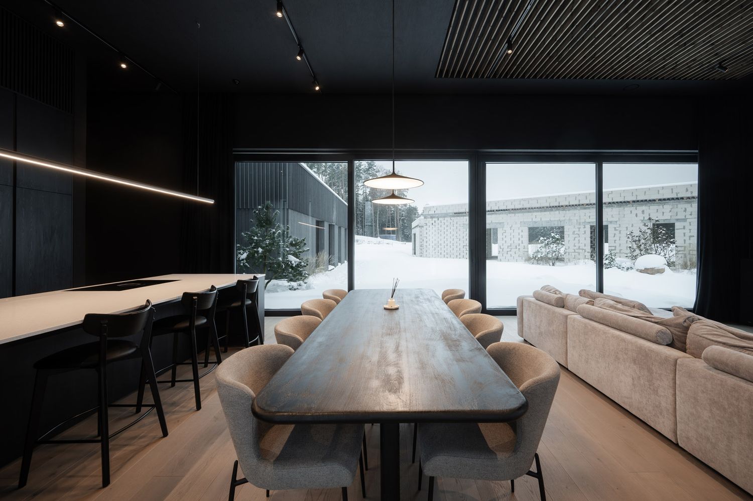 Open-plan kitchen and dining area in a contemporary house