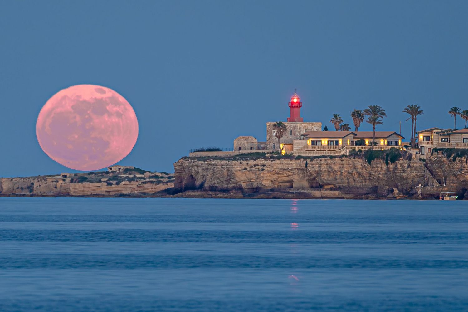 Luna piena a Siracusa