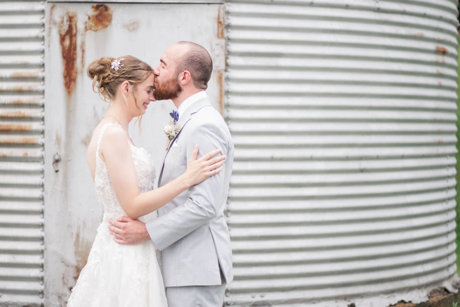 Bride and groom at Joiner Farms in Northern Cambria, Pennsylvania