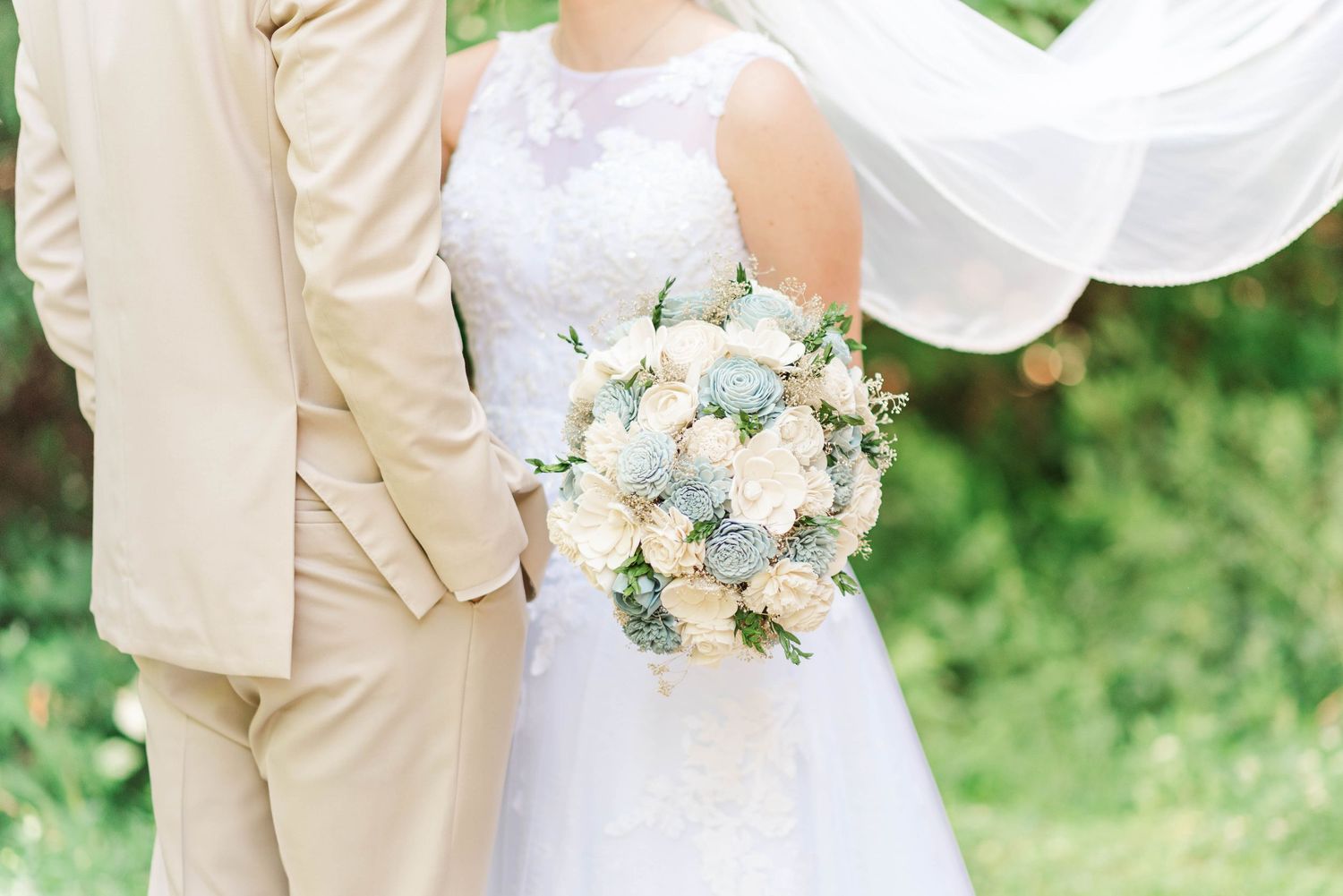 Bride and groom in Ligonier, Pennsylvania