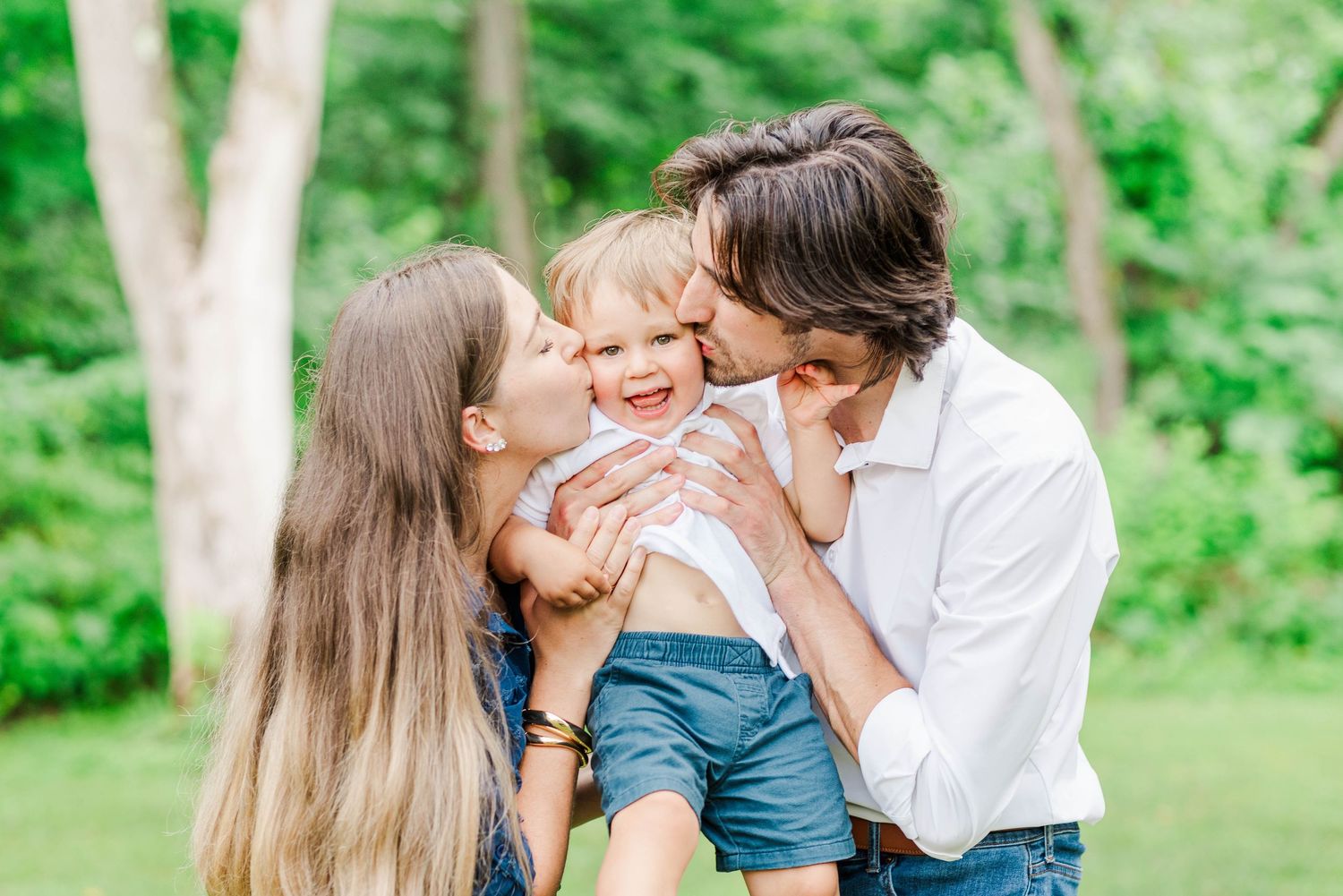 Family photo with toddler in Johnstown, Pennsylvania